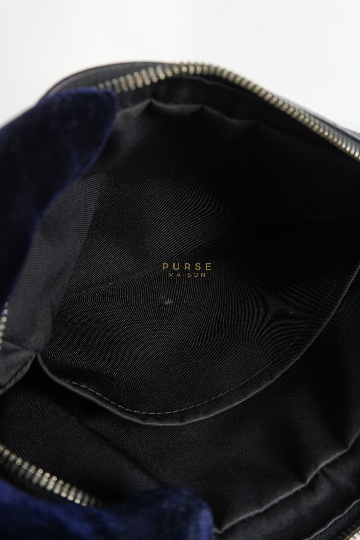 Outdoor Messenger Monogram Eclipse Taiga Black (Date code: FO4109) | Purse Maison Luxury Bags Shop