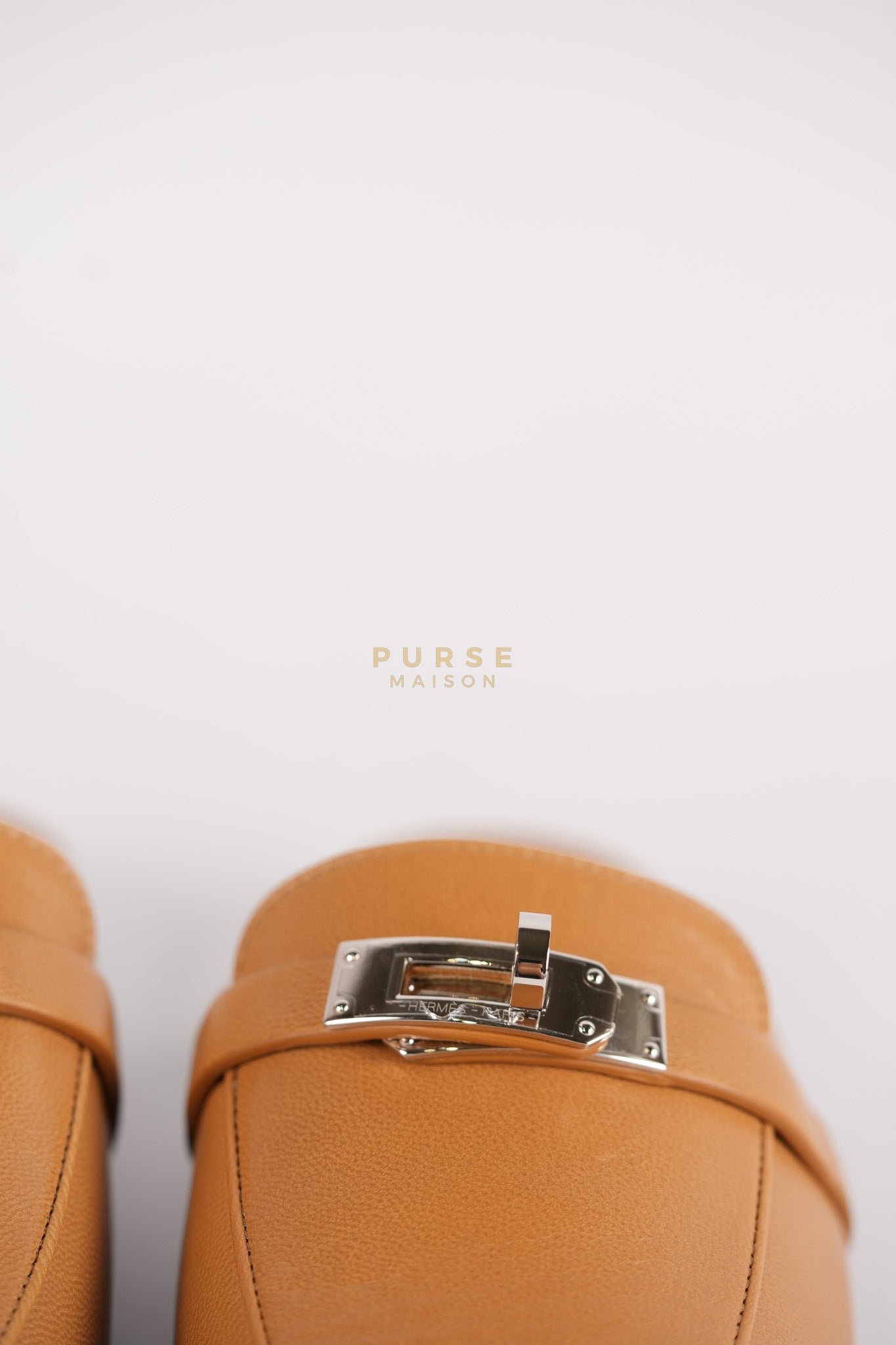 Oz Mule in Naturel Goatskin Leather & Palladium Kelly Buckle Size 37(24.5 cm) | Purse Maison Luxury Bags Shop