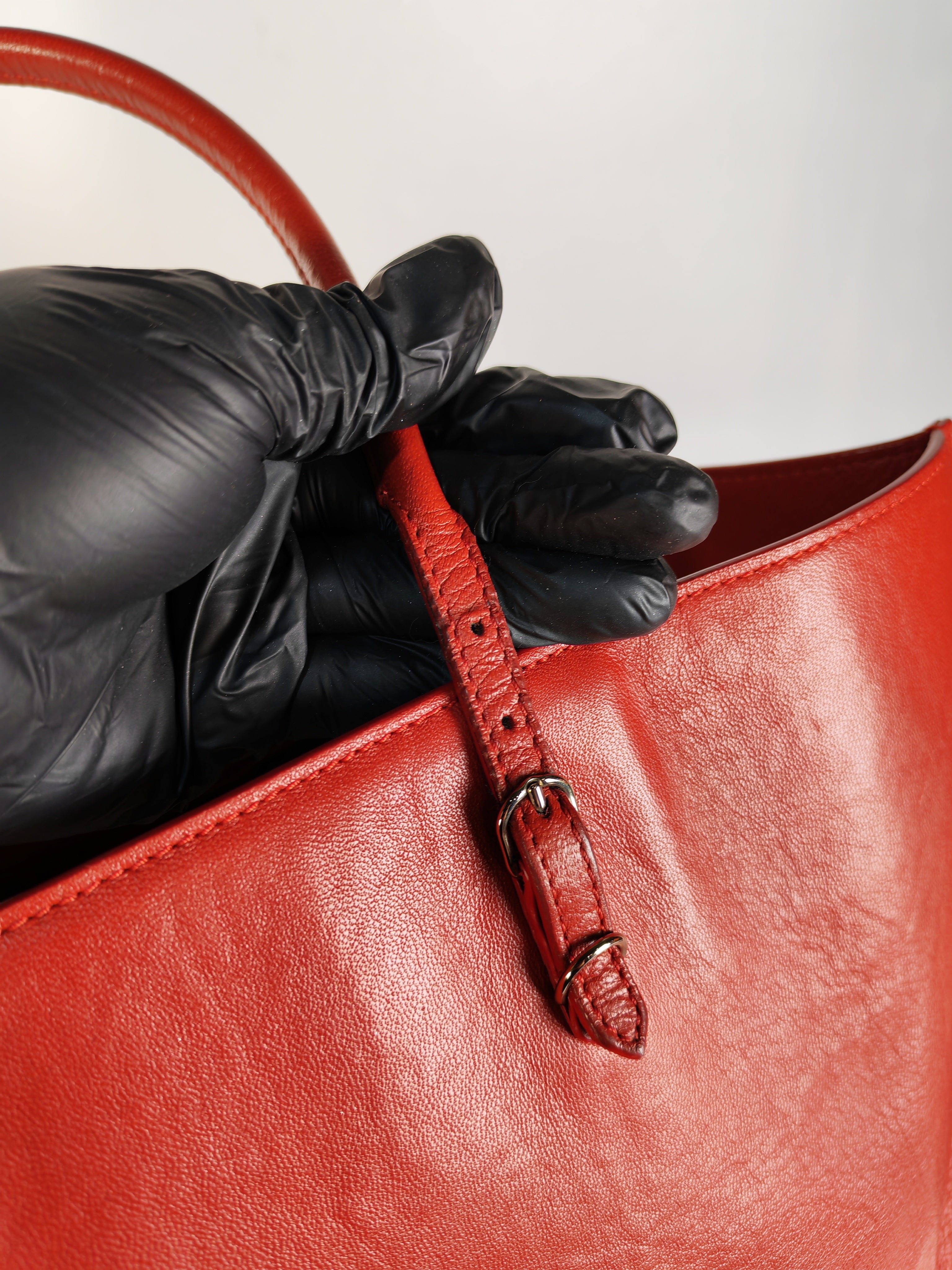 Papier A4 40 in Red Calfskin Leather Tote Bag | Purse Maison Luxury Bags Shop