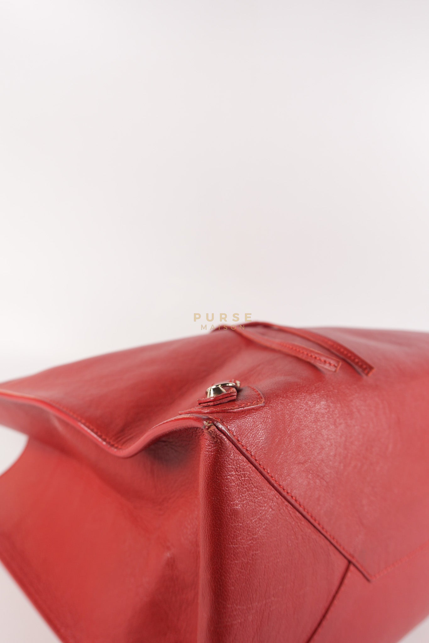 Papier A4 40 in Red Calfskin Leather Tote Bag | Purse Maison Luxury Bags Shop