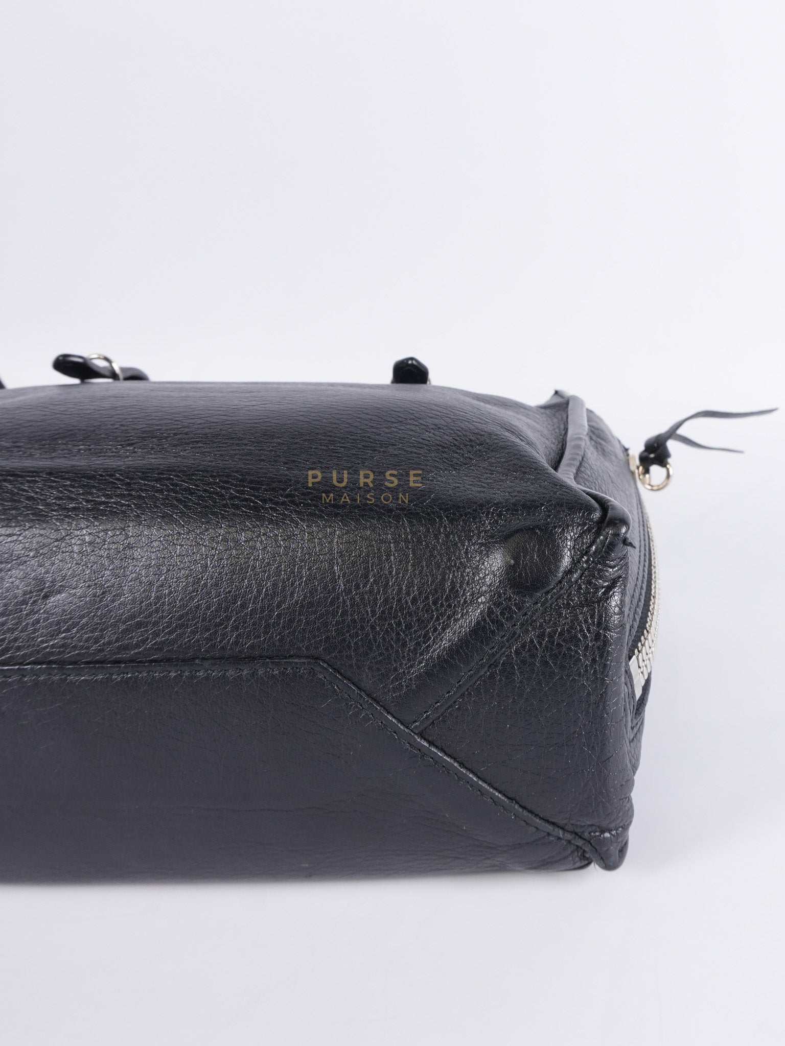 Papier A4 Mini Tote Black in Calfskin Leather | Purse Maison Luxury Bags Shop