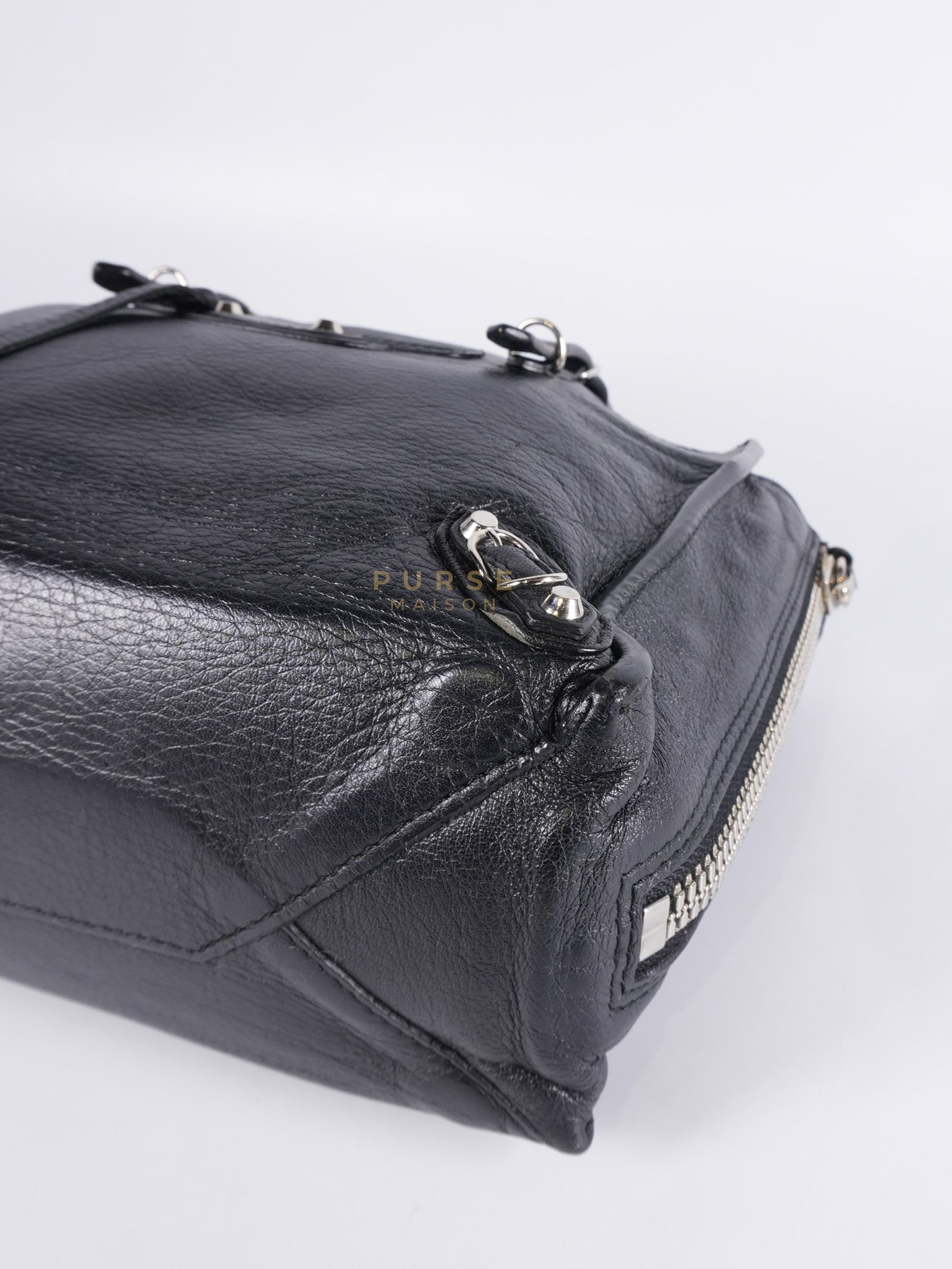 Papier A4 Mini Tote Black in Calfskin Leather | Purse Maison Luxury Bags Shop