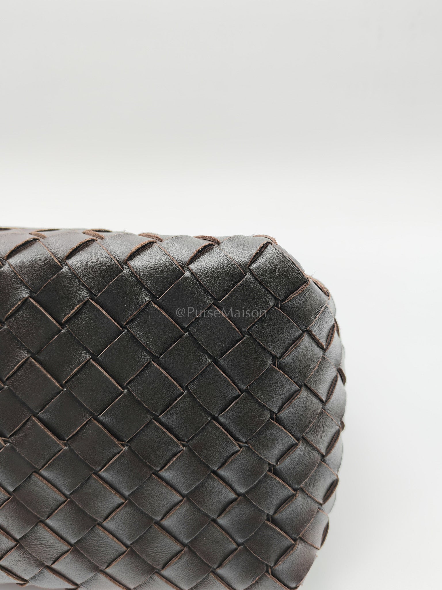 Parachute Small in Fondant Intrecciato Leather Chain Bag | Purse Maison Luxury Bags Shop