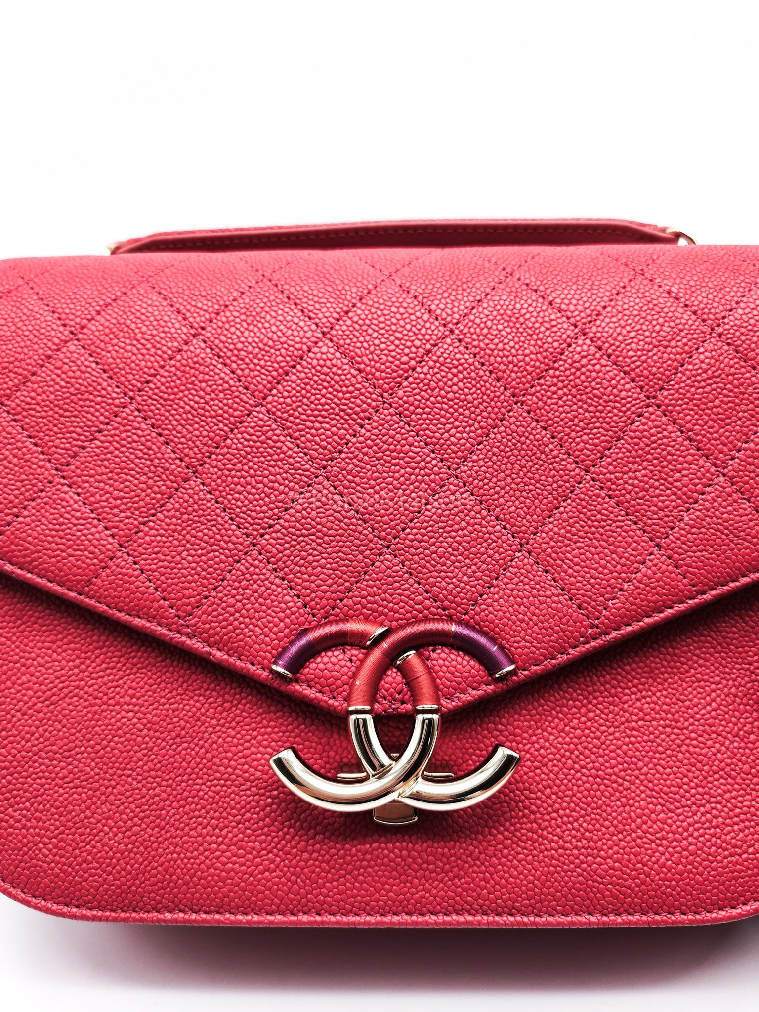Paris-Cuba Thread Around Flap in Red Cavial Leather and Light Gold Hardware Series 25 | Purse Maison Luxury Bags Shop