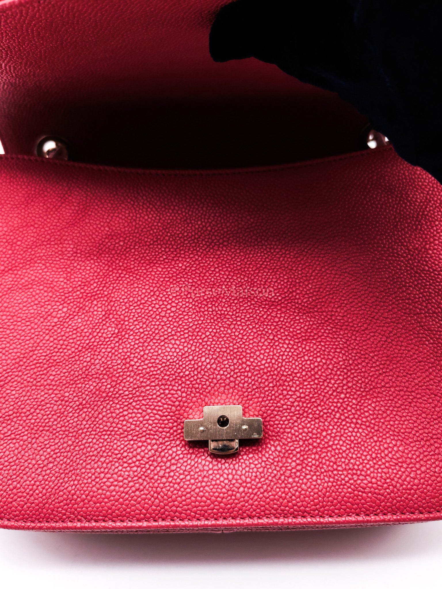 Paris-Cuba Thread Around Flap in Red Cavial Leather and Light Gold Hardware Series 25 | Purse Maison Luxury Bags Shop