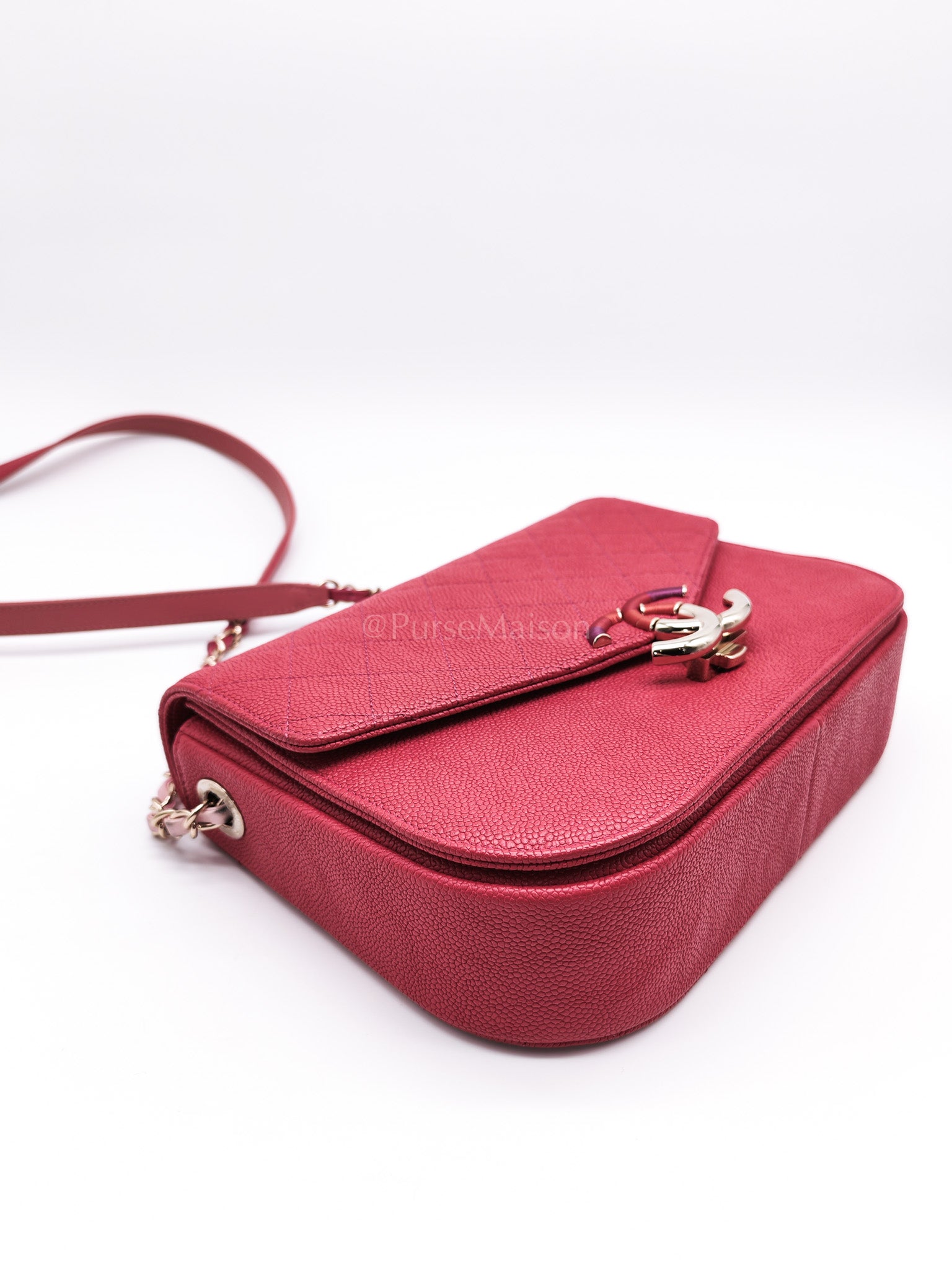 Paris-Cuba Thread Around Flap in Red Cavial Leather and Light Gold Hardware Series 25 | Purse Maison Luxury Bags Shop