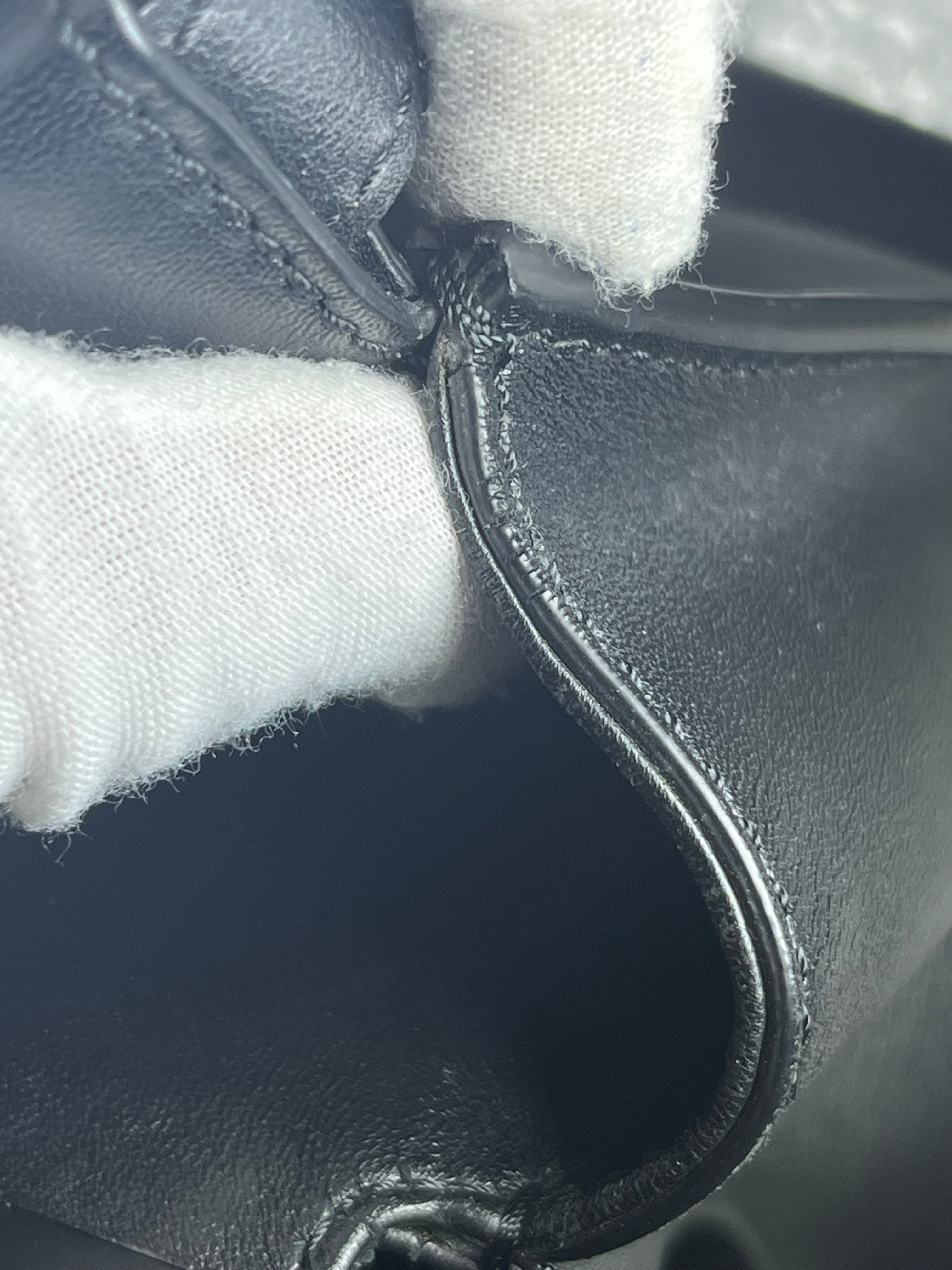 Peekaboo Hand Bag Medium in Black Shiny Calfskin Leather | Purse Maison Luxury Bags Shop