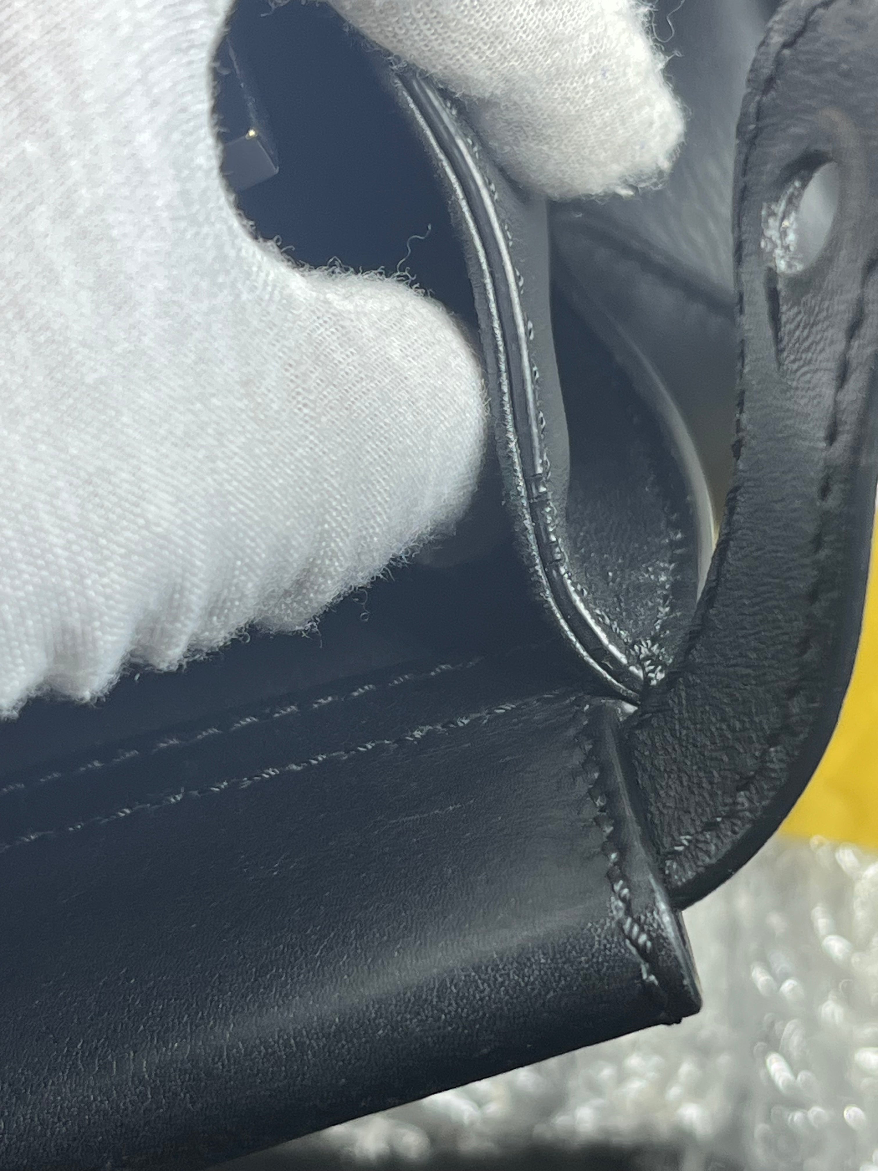 Peekaboo Hand Bag Medium in Black Shiny Calfskin Leather | Purse Maison Luxury Bags Shop