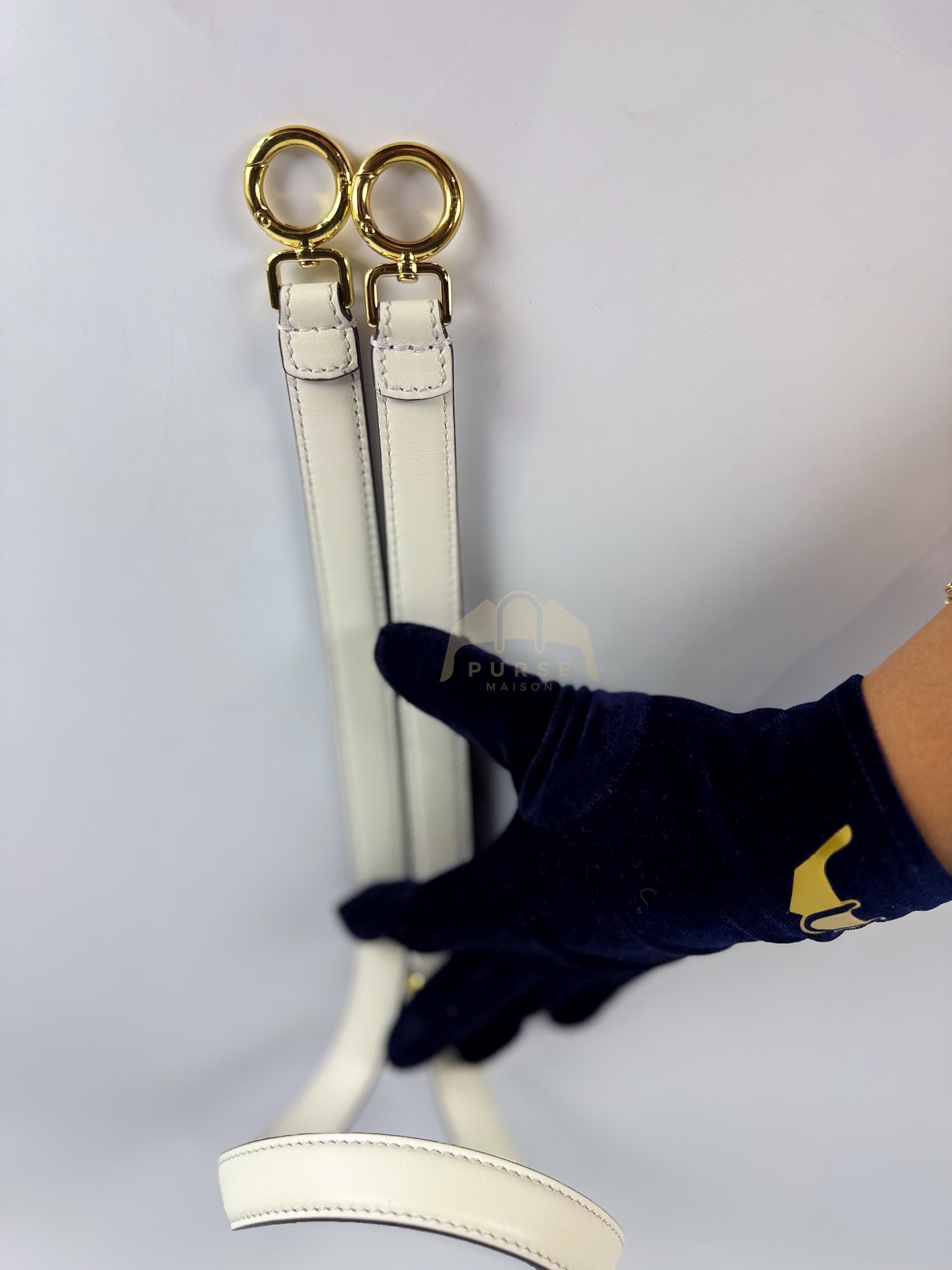 Peekaboo ISeeU Pochette Medium in White Calfskin Leather | Purse Maison Luxury Bags Shop