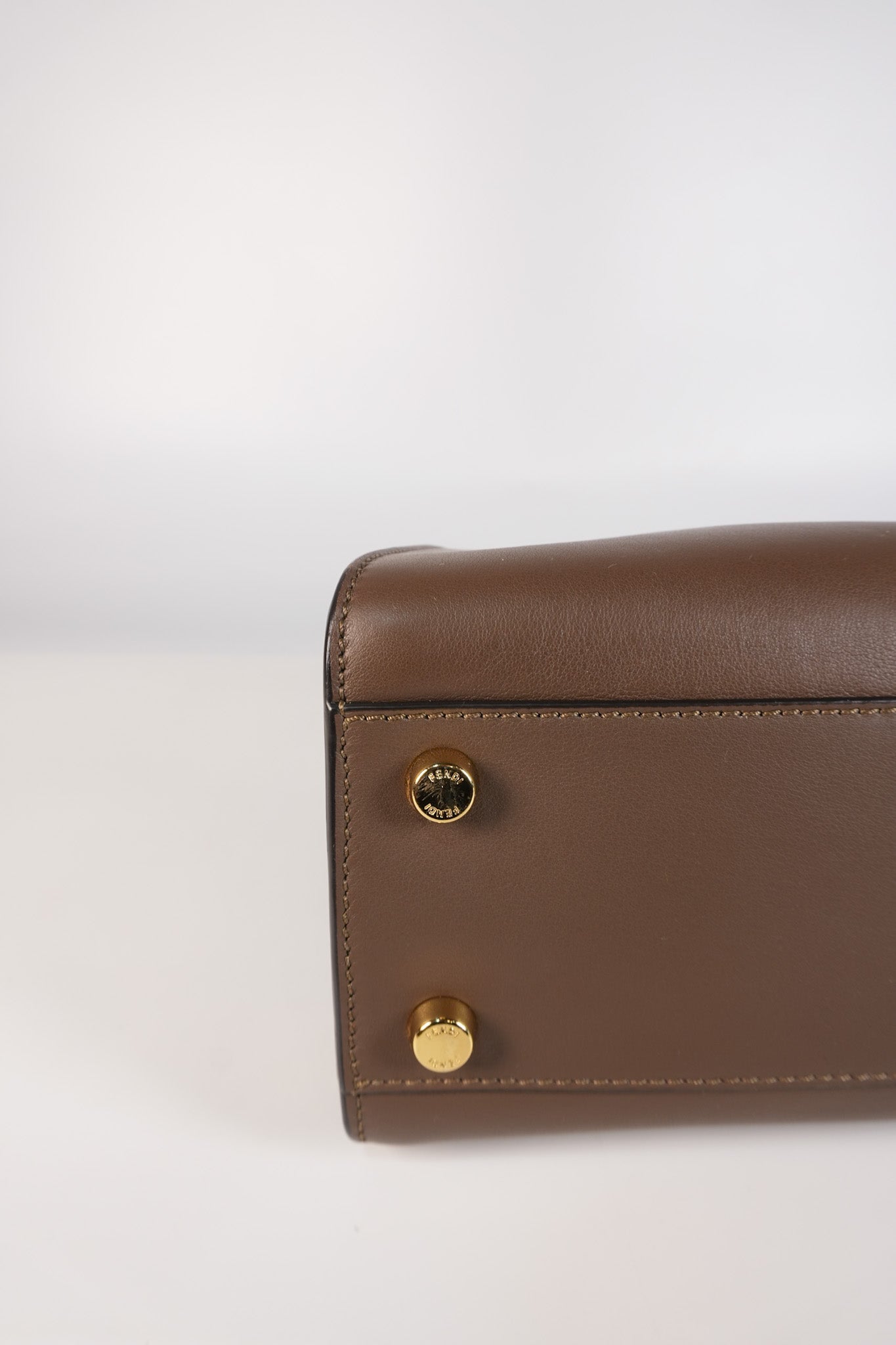 Peekaboo IseeU Small in Brown Calfskin Leather | Purse Maison Luxury Bags Shop