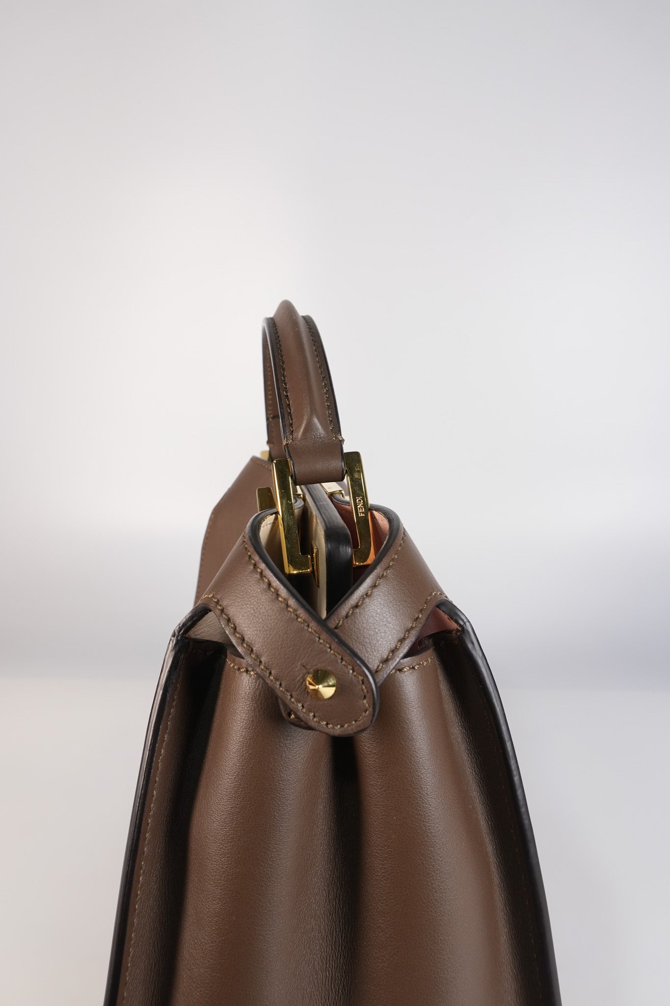 Peekaboo IseeU Small in Brown Calfskin Leather | Purse Maison Luxury Bags Shop