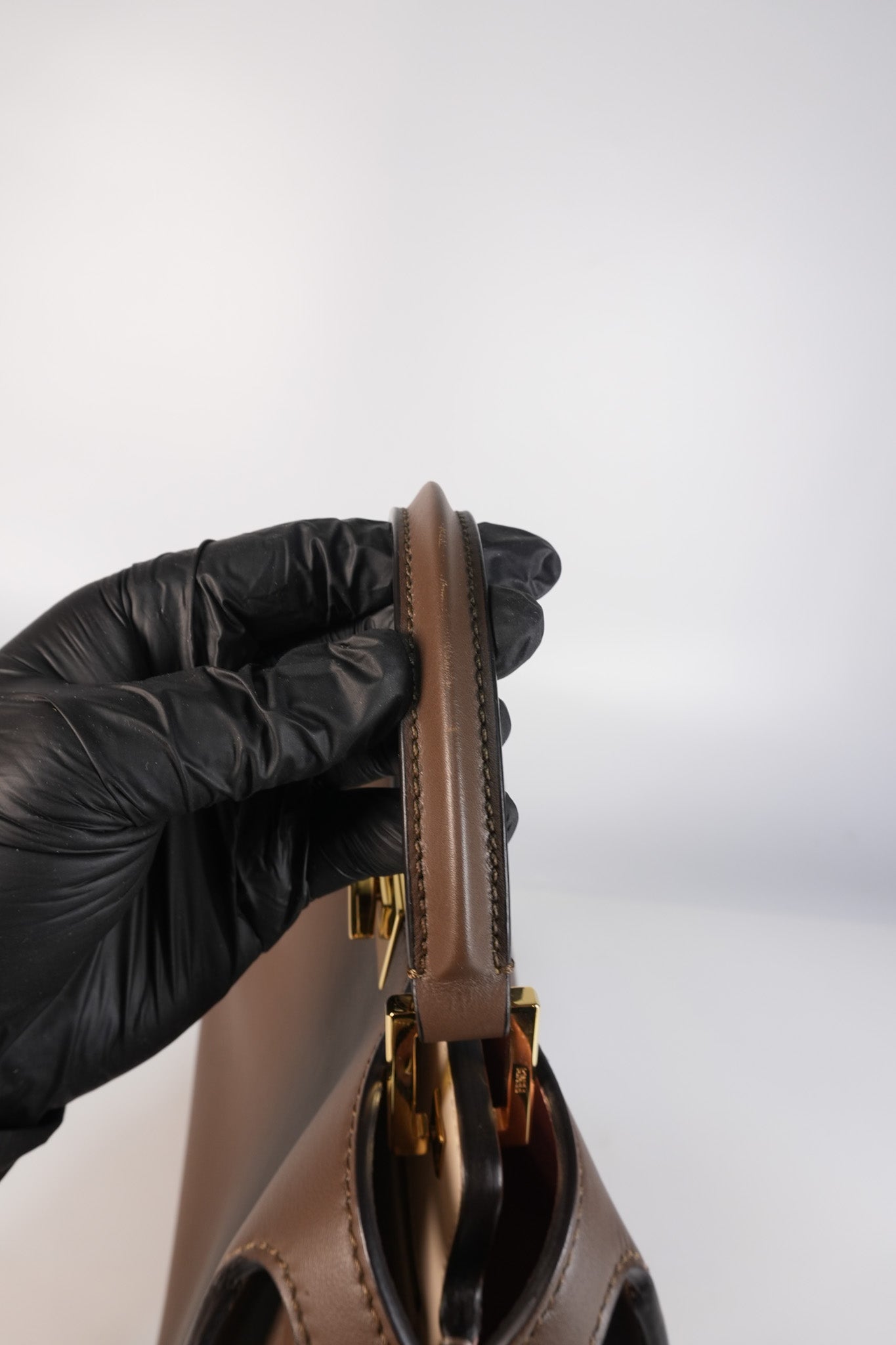 Peekaboo IseeU Small in Brown Calfskin Leather | Purse Maison Luxury Bags Shop