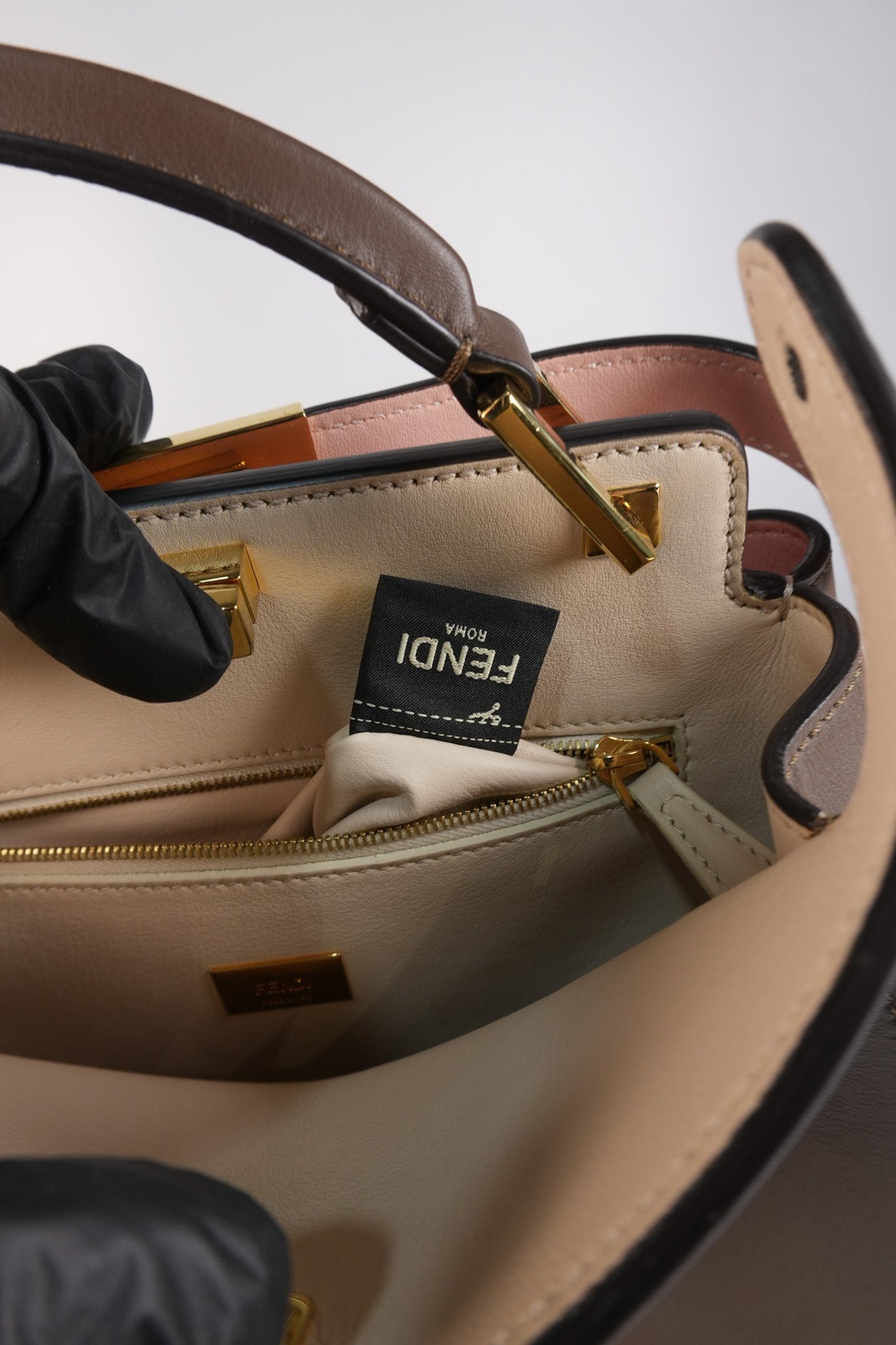 Peekaboo IseeU Small in Brown Calfskin Leather | Purse Maison Luxury Bags Shop