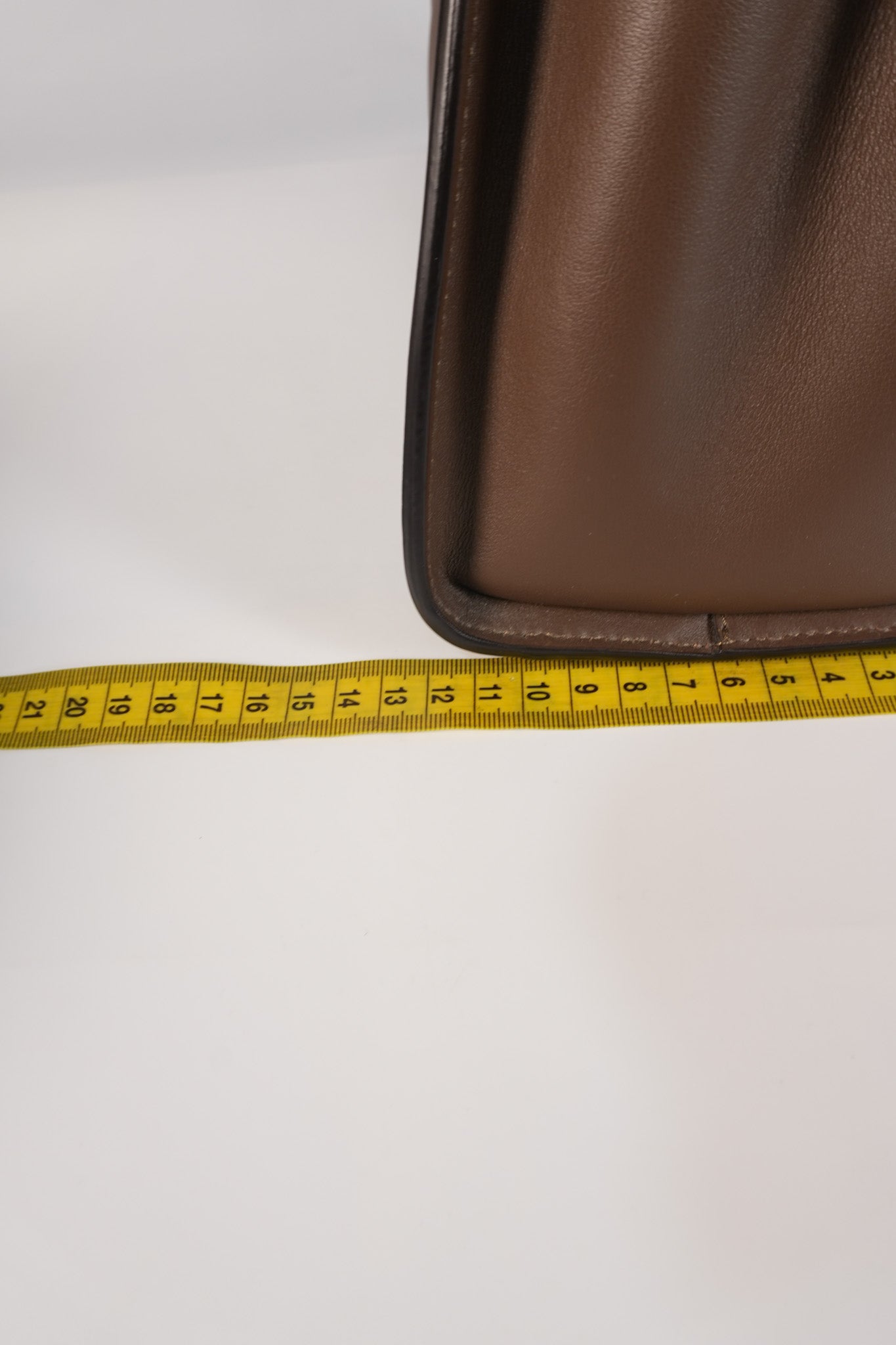 Peekaboo IseeU Small in Brown Calfskin Leather | Purse Maison Luxury Bags Shop