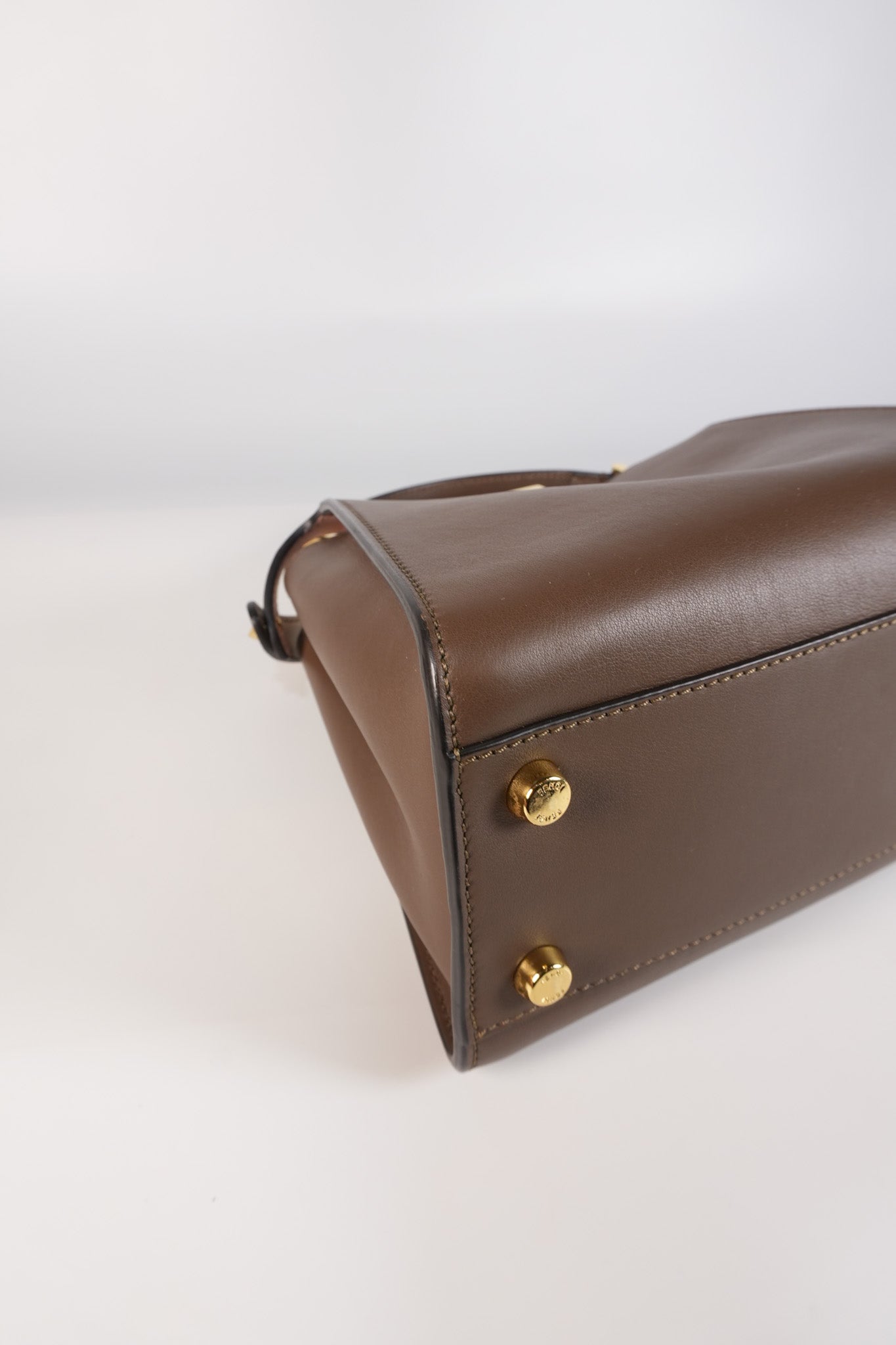 Peekaboo IseeU Small in Brown Calfskin Leather | Purse Maison Luxury Bags Shop