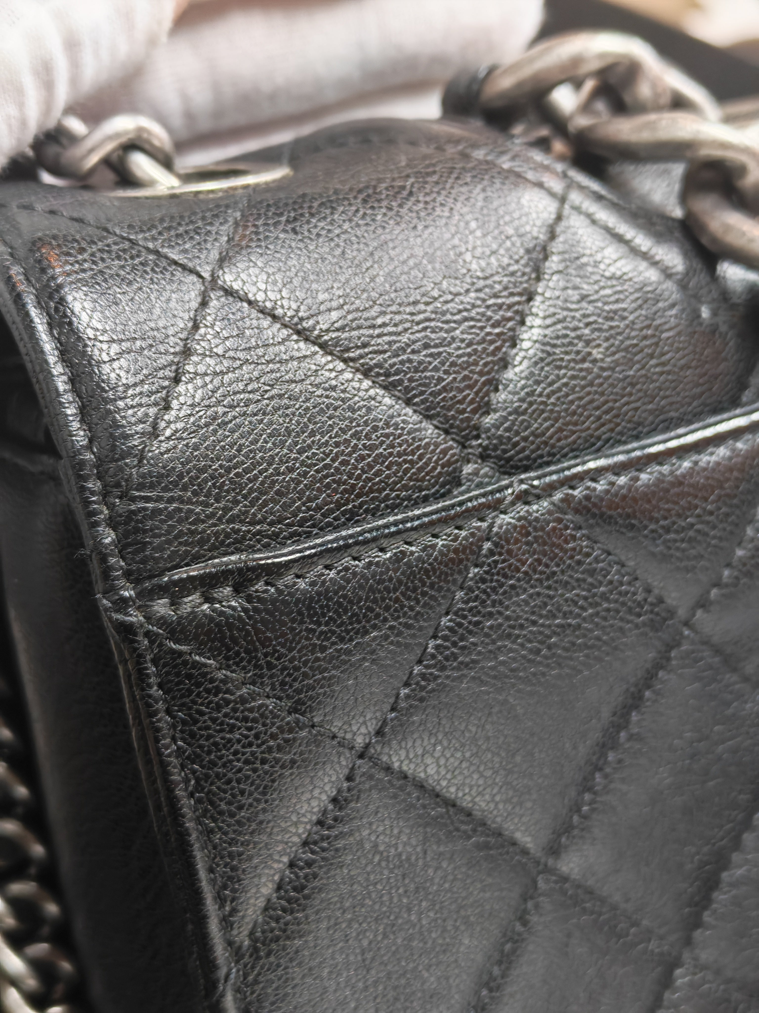 Perfect Edge Flap in Quilted Goatskin Leather and Ruthenium Hardware Series 21 | Purse Maison Luxury Bags Shop