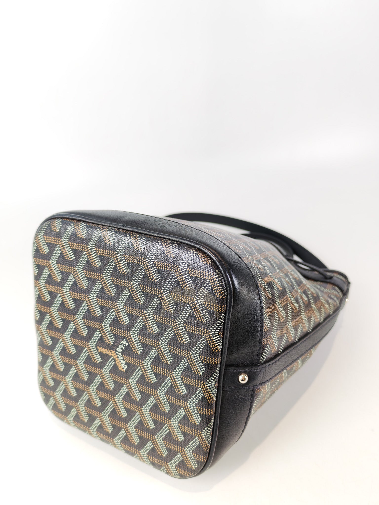 Petit Flot Bucket Sling Bag PM in Black Goyardine Canvas | Purse Maison Luxury Bags Shop