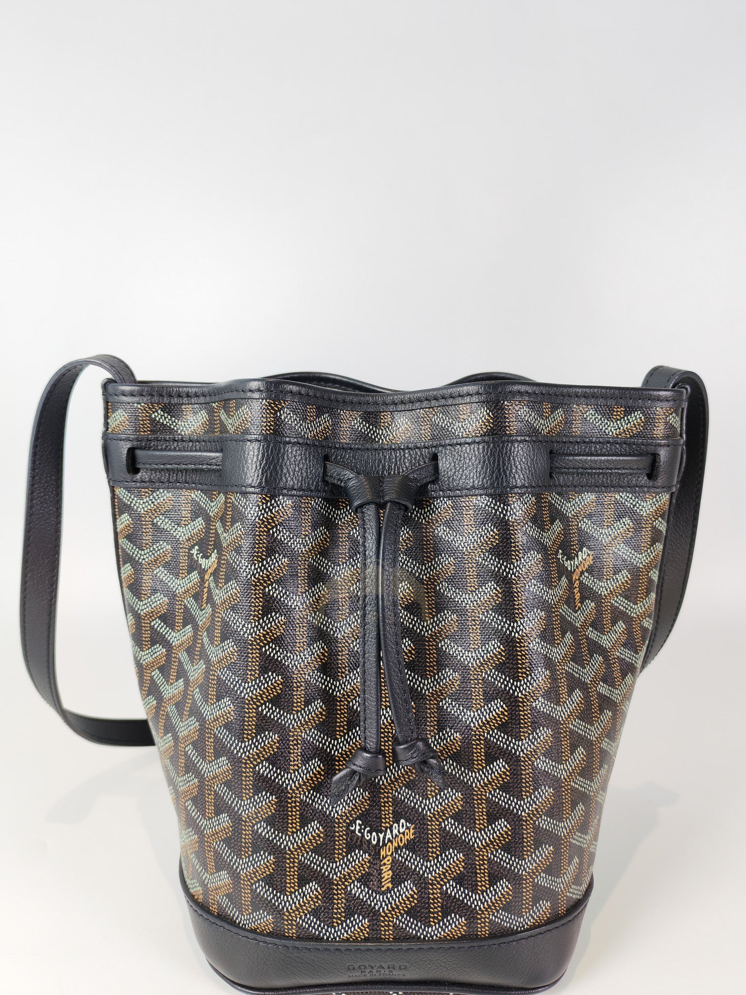 Petit Flot Bucket Sling Bag PM in Black Goyardine Canvas | Purse Maison Luxury Bags Shop