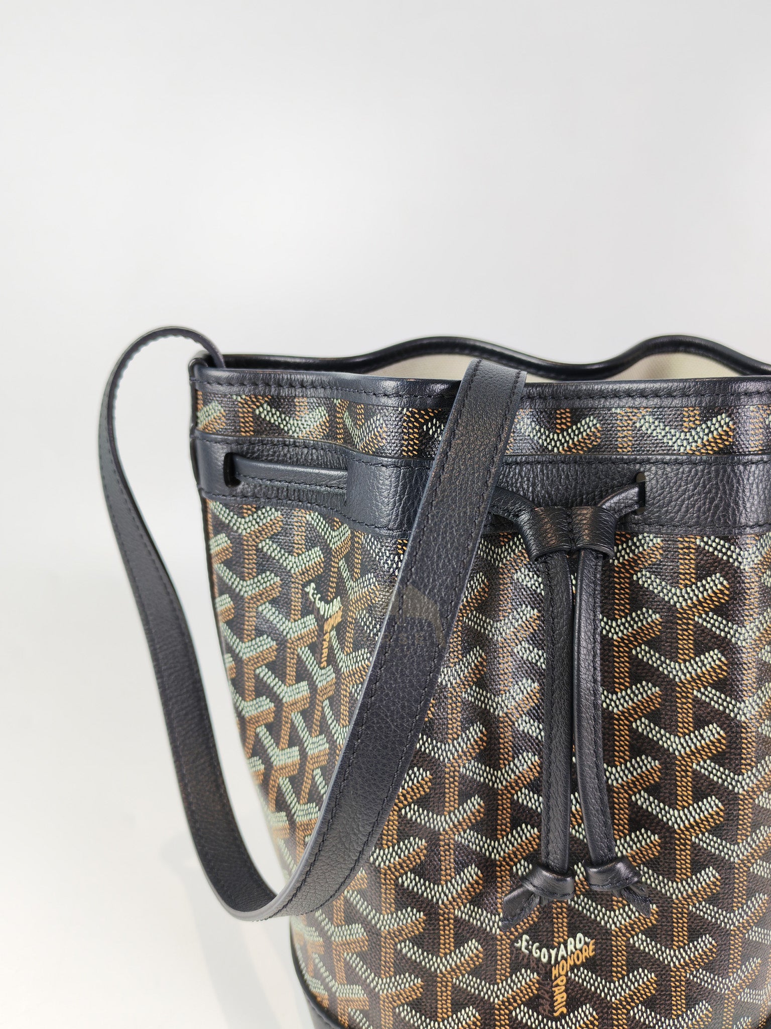 Petit Flot Bucket Sling Bag PM in Black Goyardine Canvas | Purse Maison Luxury Bags Shop
