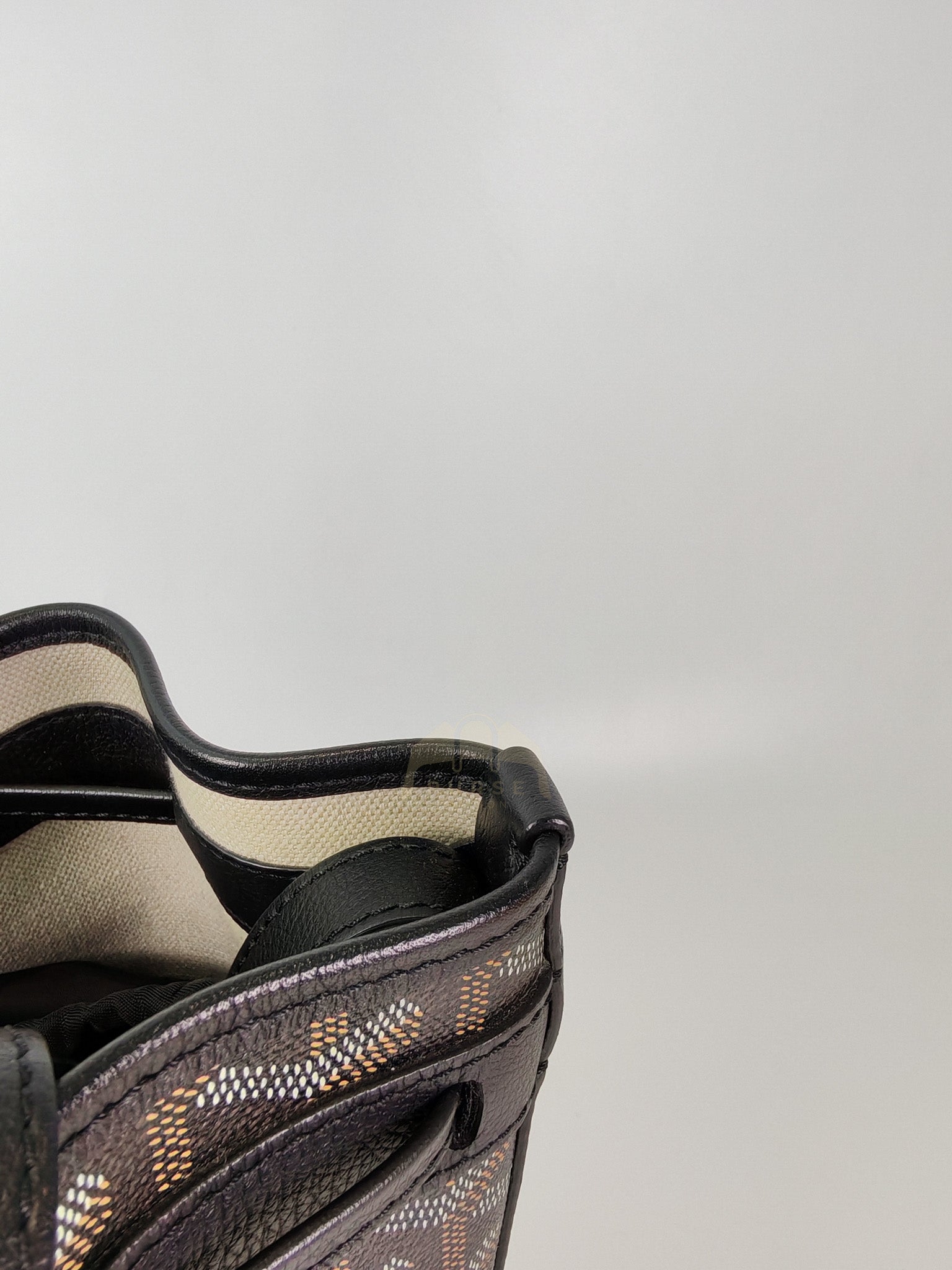 Petit Flot Bucket Sling Bag PM in Black Goyardine Canvas | Purse Maison Luxury Bags Shop