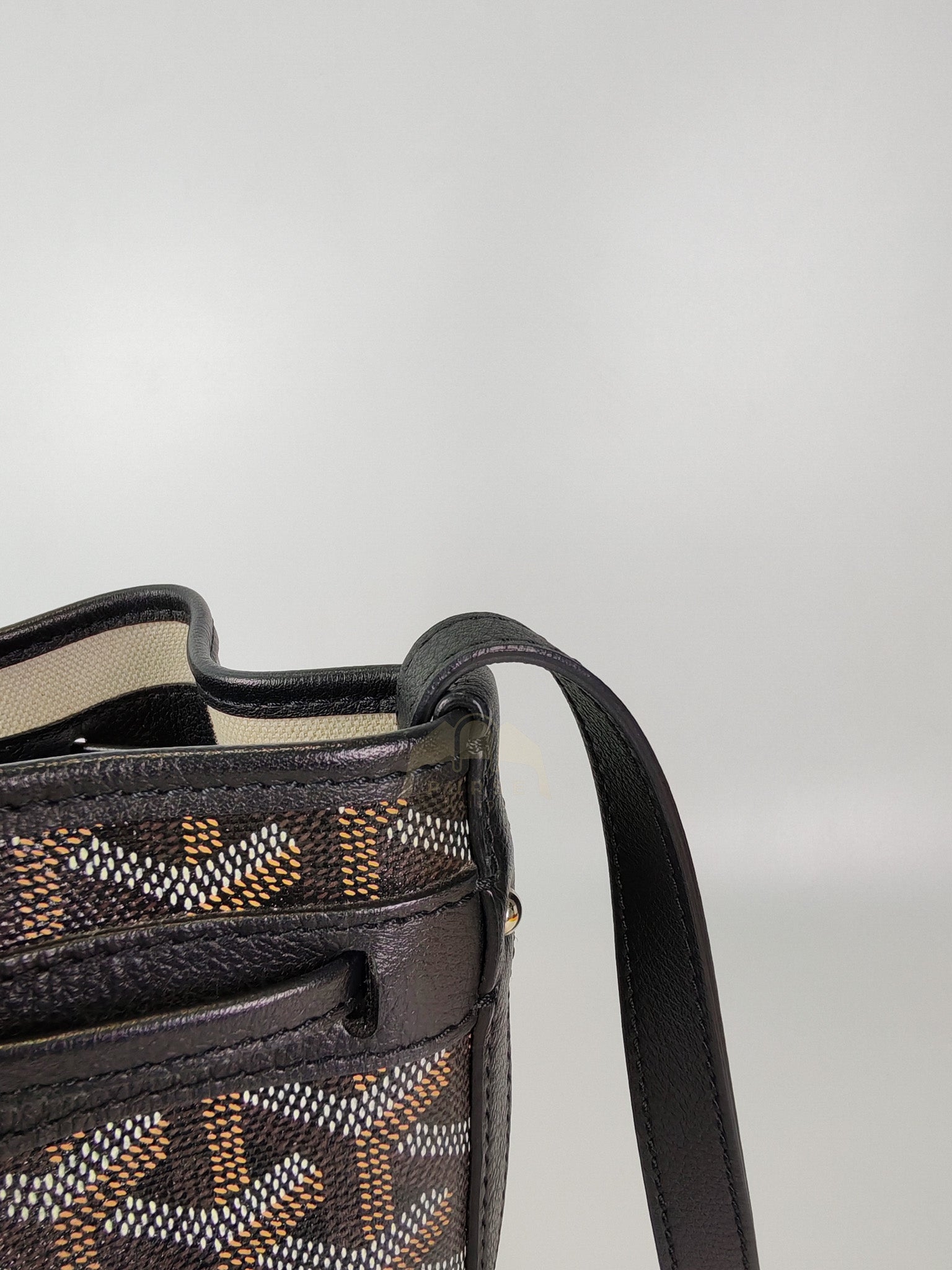 Petit Flot Bucket Sling Bag PM in Black Goyardine Canvas | Purse Maison Luxury Bags Shop