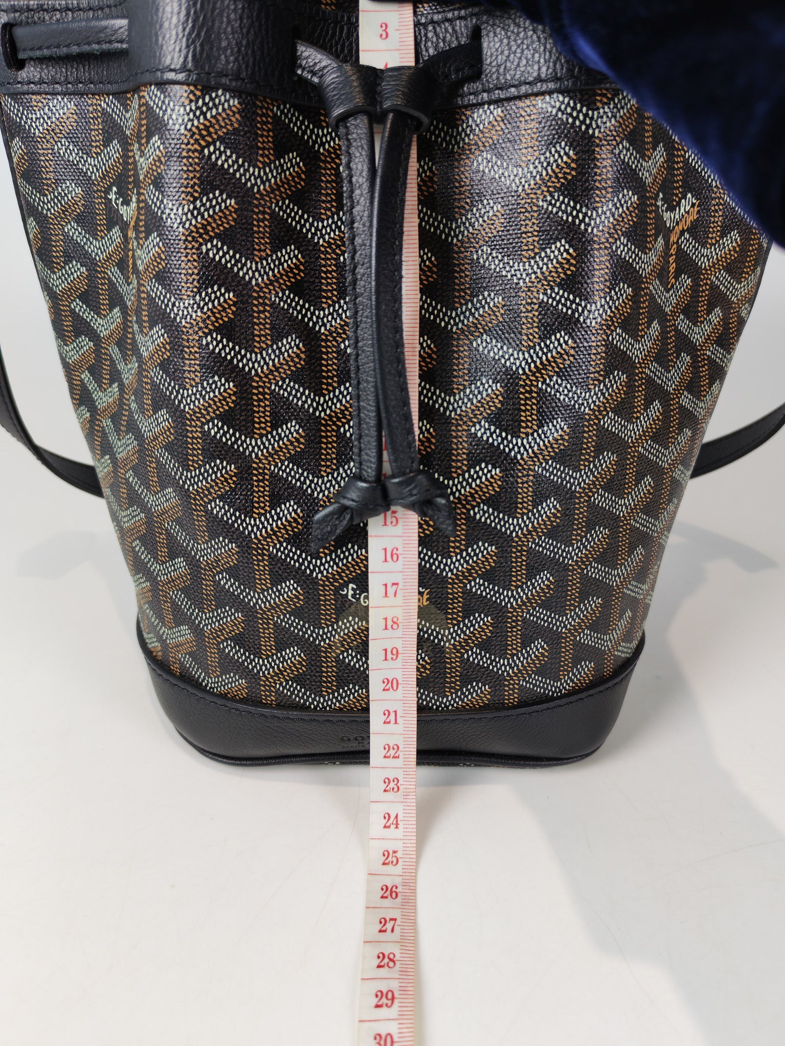 Petit Flot Bucket Sling Bag PM in Black Goyardine Canvas | Purse Maison Luxury Bags Shop