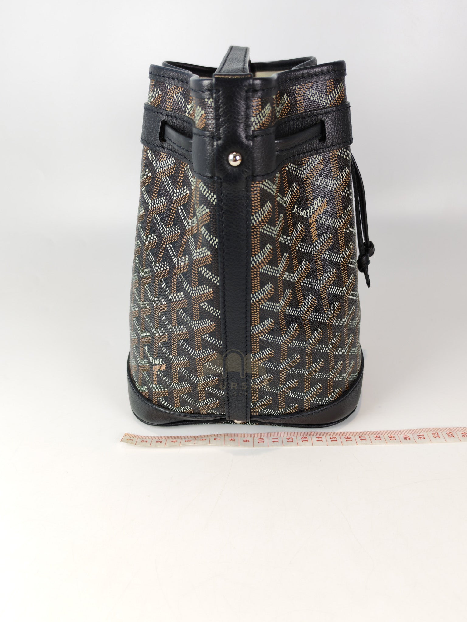 Petit Flot Bucket Sling Bag PM in Black Goyardine Canvas | Purse Maison Luxury Bags Shop