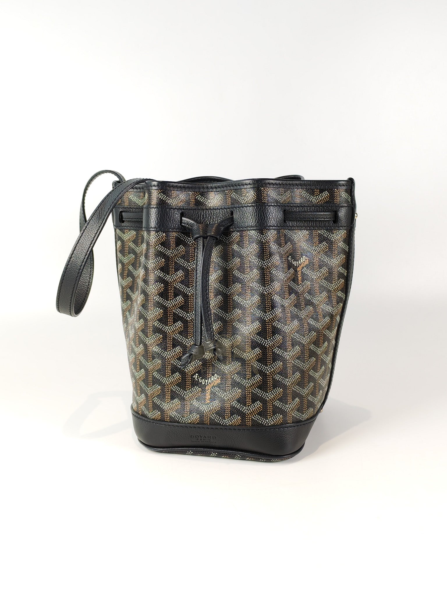 Petit Flot Bucket Sling Bag PM in Black Goyardine Canvas | Purse Maison Luxury Bags Shop