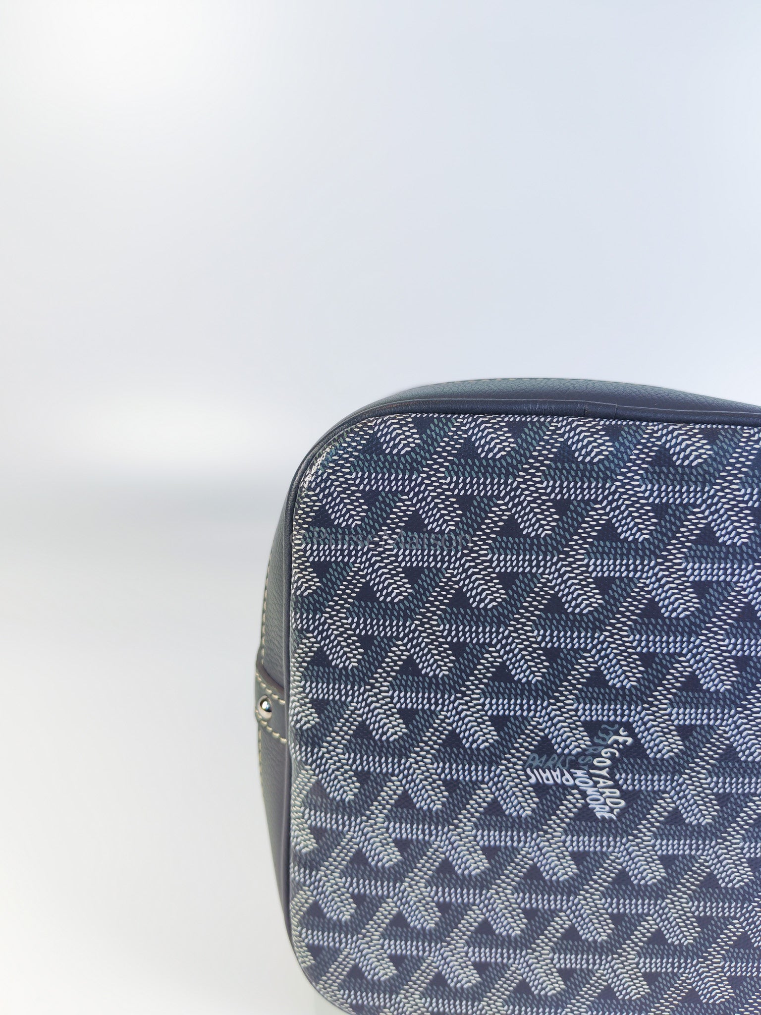 Petit Flot Bucket Sling Bag PM in Gray/Gris Goyardine Canvas | Purse Maison Luxury Bags Shop