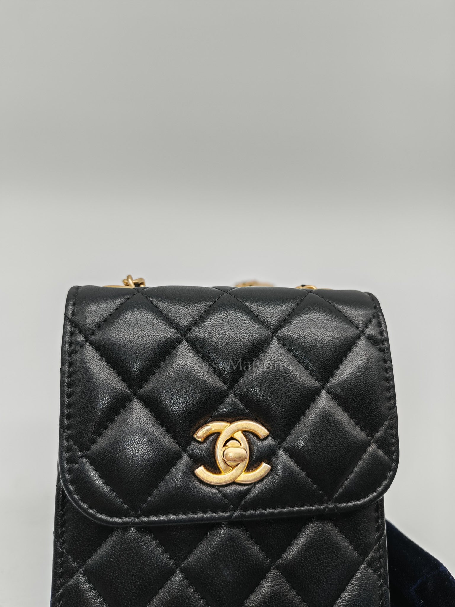 Phone Holder Pearl Crush Black Lambskin Leather in Aged Gold Hardware (Series 30) | Purse Maison Luxury Bags Shop