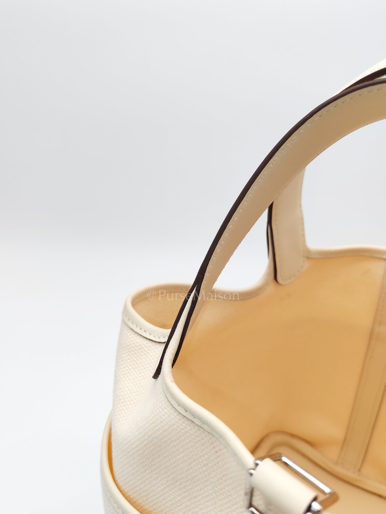 Picotin 18 Cargo in Nata Canvas and Palladium Hardware Stamp W (2024) | Purse Maison Luxury Bags Shop
