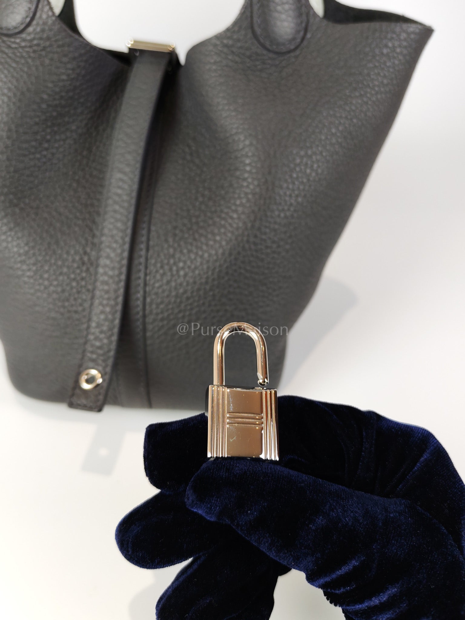 Picotin 18 Gris Misty Bicolor in Clemence Leather and Palladium Hardware Stamp W (2024) | Purse Maison Luxury Bags Shop