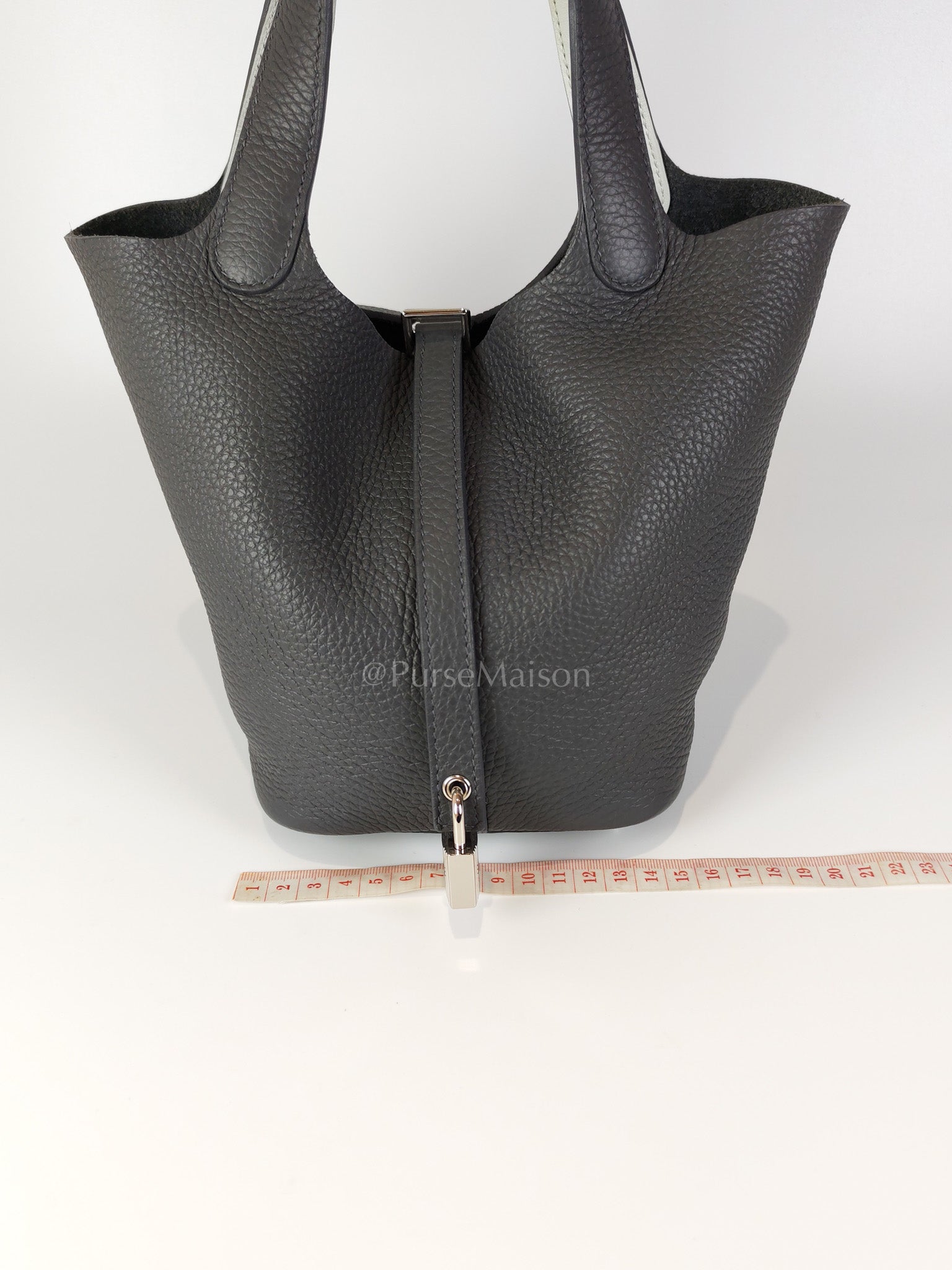 Picotin 18 Gris Misty Bicolor in Clemence Leather and Palladium Hardware Stamp W (2024) | Purse Maison Luxury Bags Shop