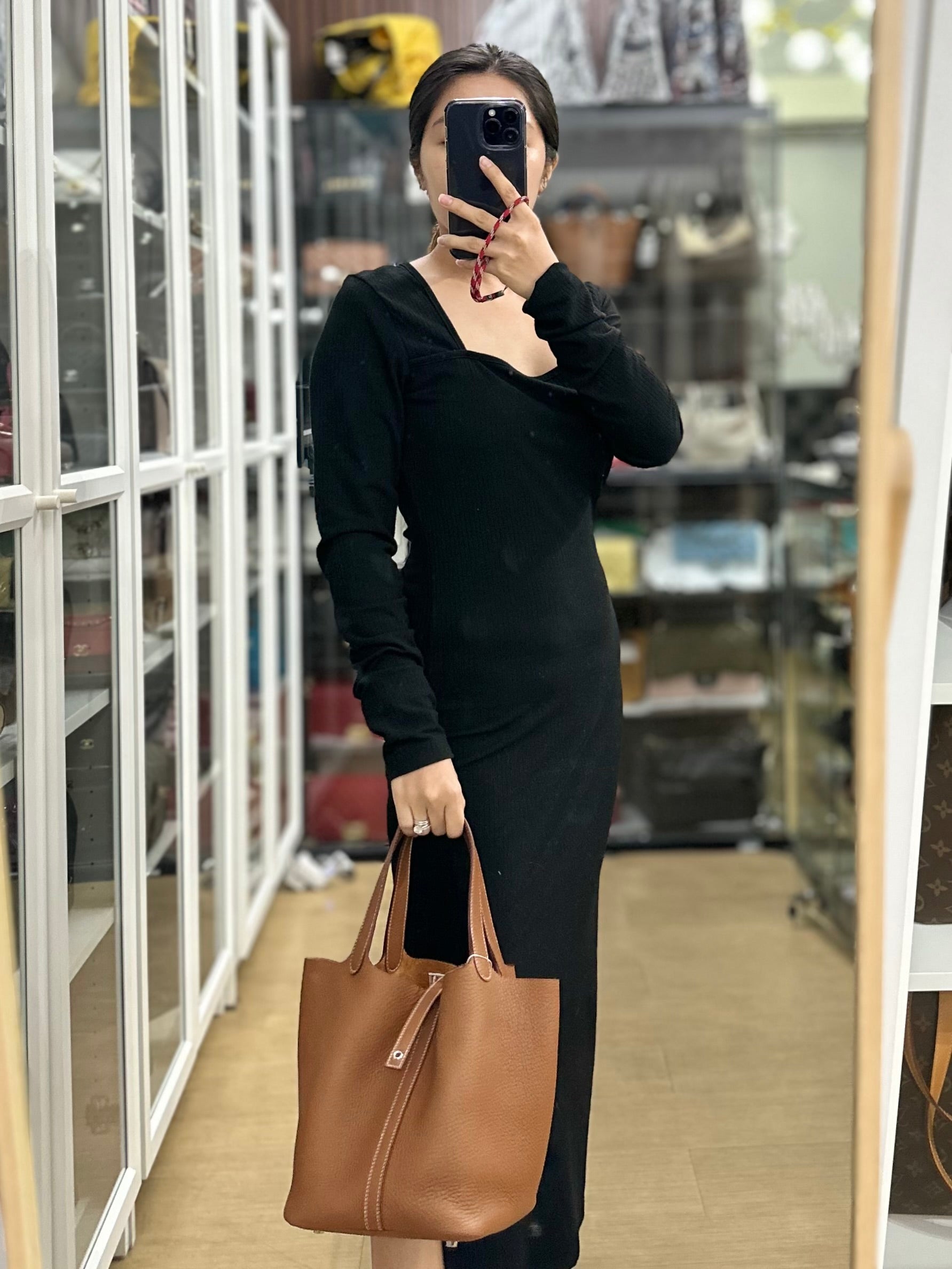 Picotin 22 Gold Taurillon Clemence Leather in Gold Hardware Stamp W (2024) | Purse Maison Luxury Bags Shop