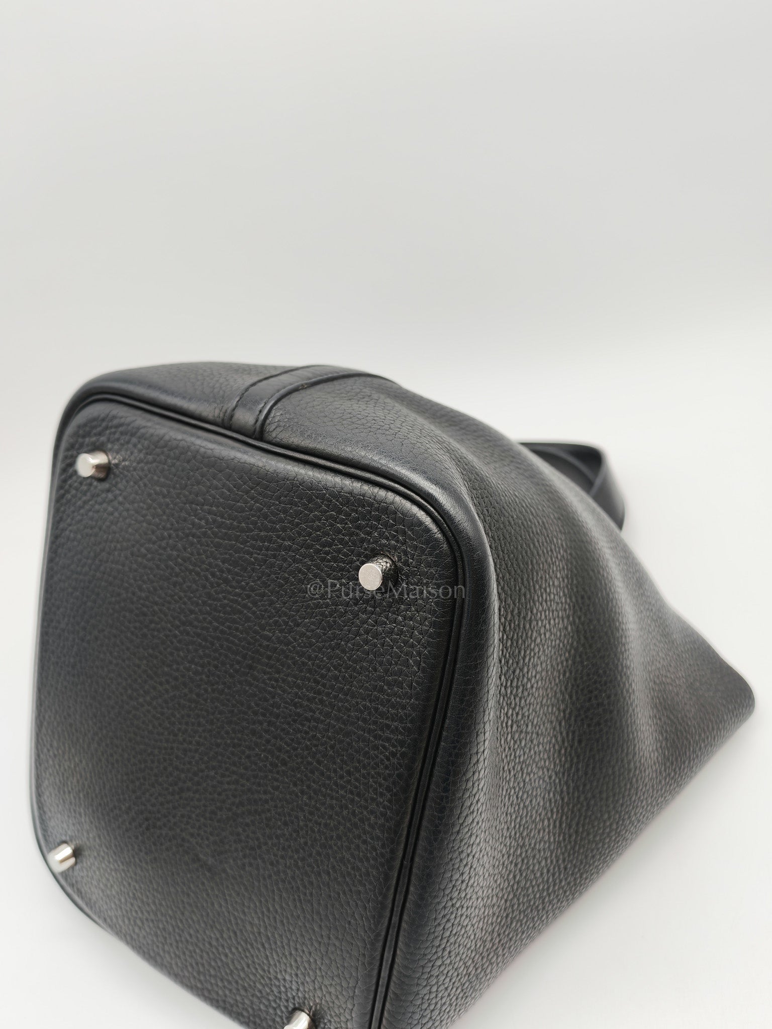 Picotin 22 in Noir Black Clemence Leather & Palladium Hardware Stamp T (2015)