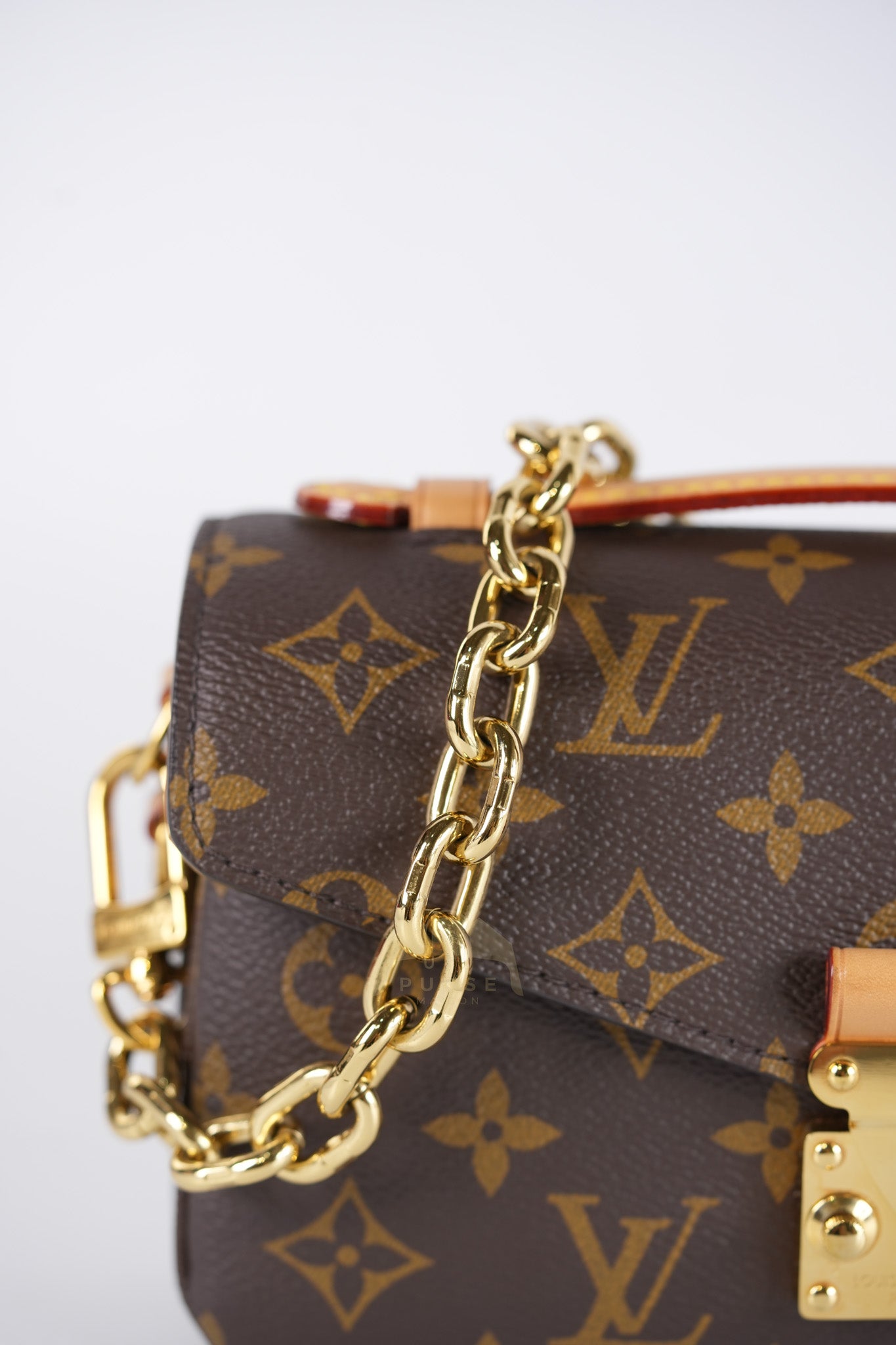 Pochette Metis East West in Monogram Canvas & Gold Hardware Microchip | Purse Maison Luxury Bags Shop