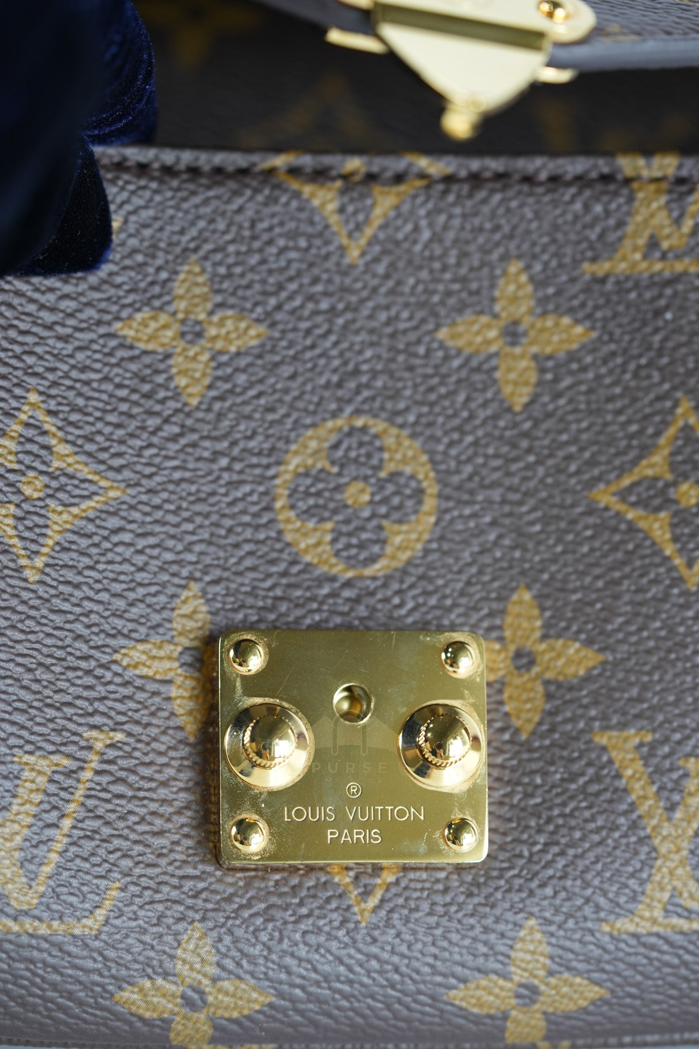 Pochette Metis East West in Monogram Canvas & Gold Hardware Microchip | Purse Maison Luxury Bags Shop