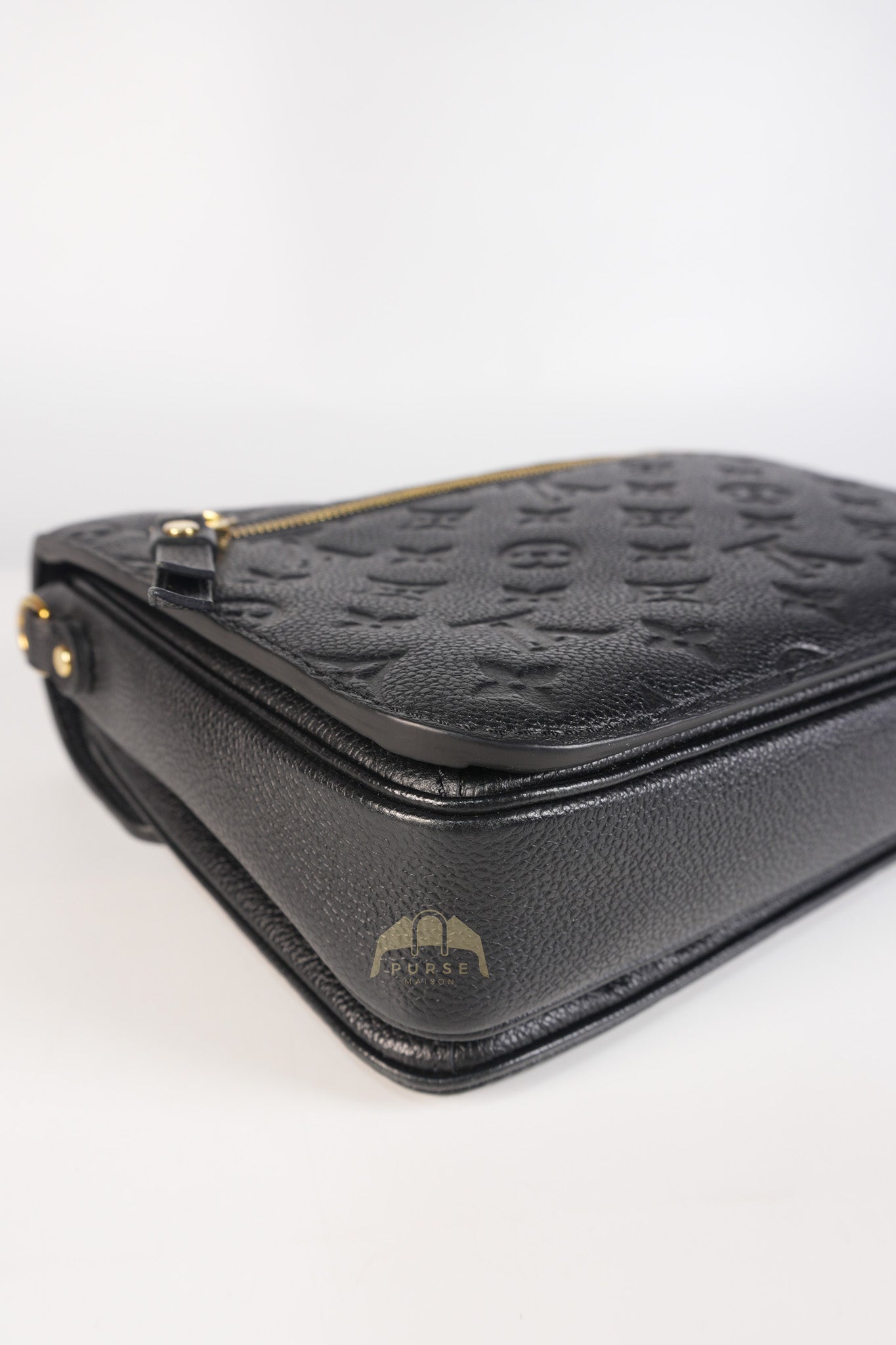 Pochette Metis in Noir Empreinte Monogram Canvas (Date Code: AR5108) | Purse Maison Luxury Bags Shop