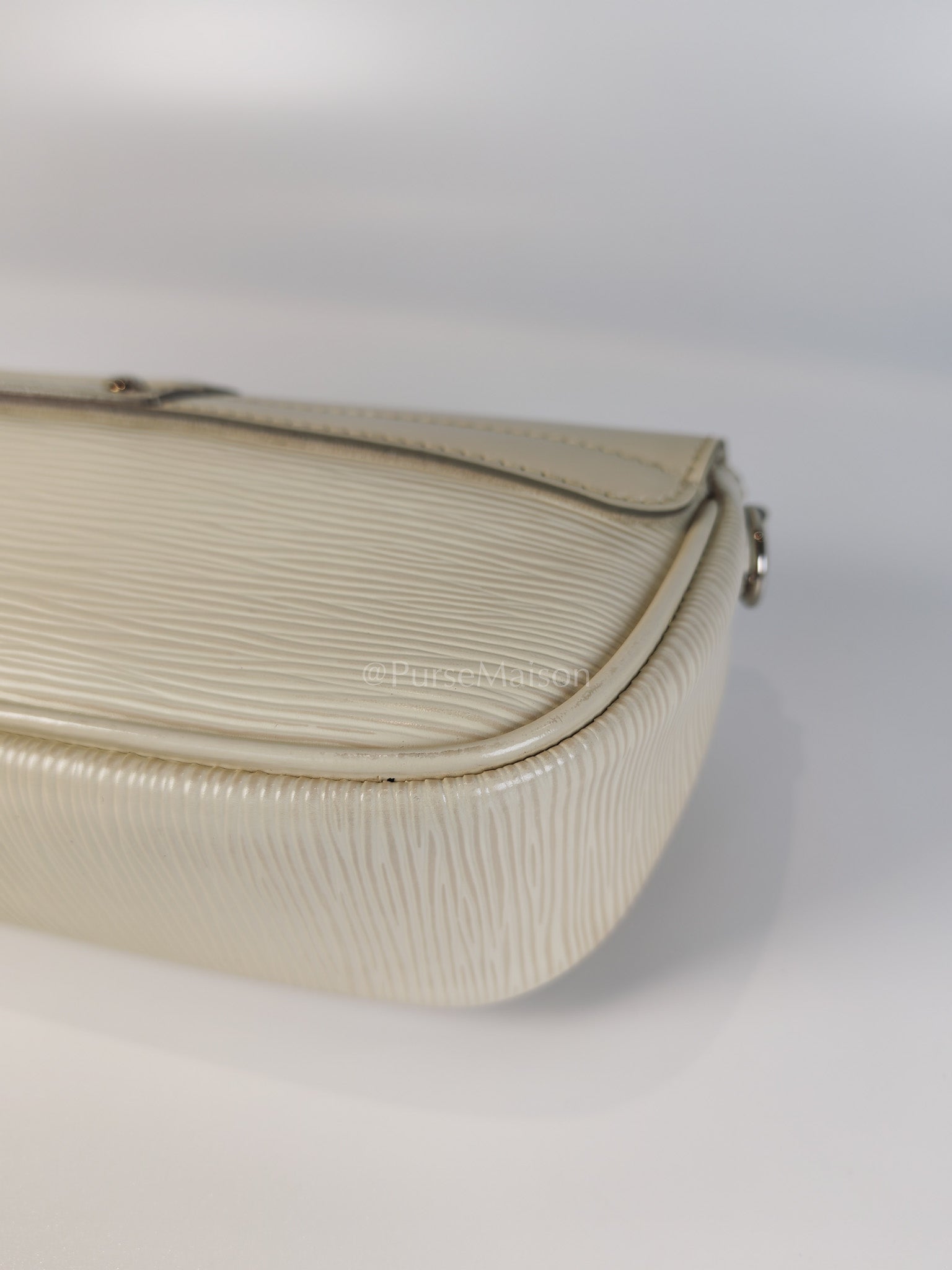 Pochette Montaigne In Cream Epi Leather Clutch Shoulder Bag (Date Code: TJ1170) | Purse Maison Luxury Bags Shop