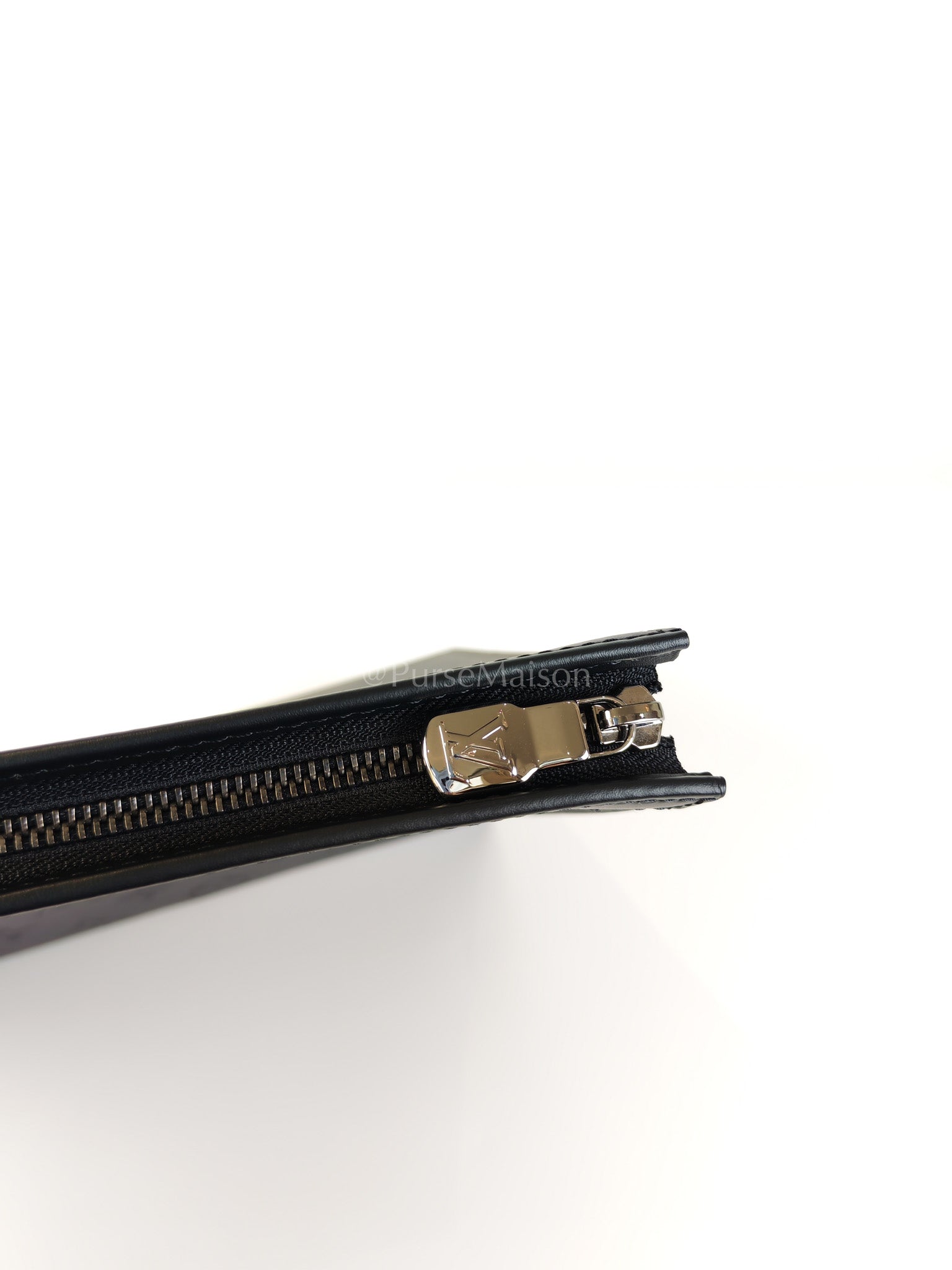 Pochette Voyage Monogram Eclipse Canvas Clutch Bag (Microchip) | Purse Maison Luxury Bags Shop