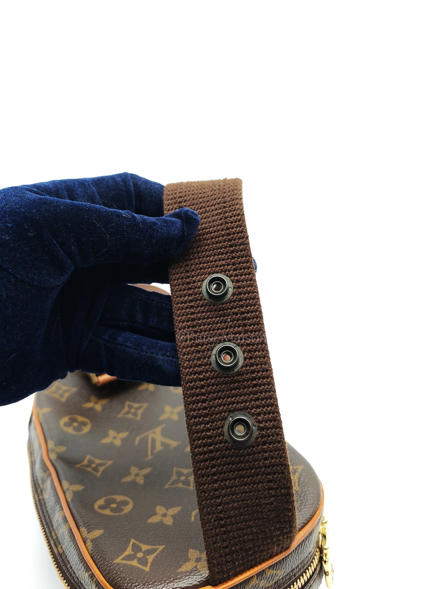 Pochette Gange Chest Bag in Monogram Canvas (Date Code: CA1024)