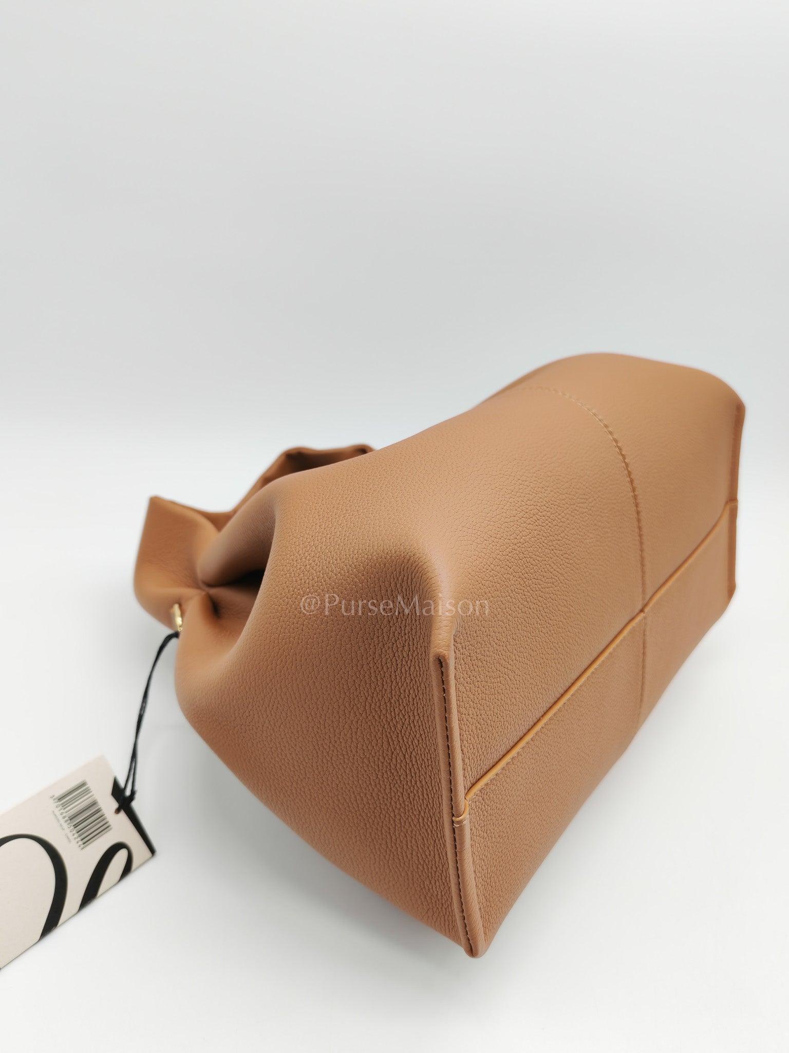 Numero Neuf in Camel Graine Leather