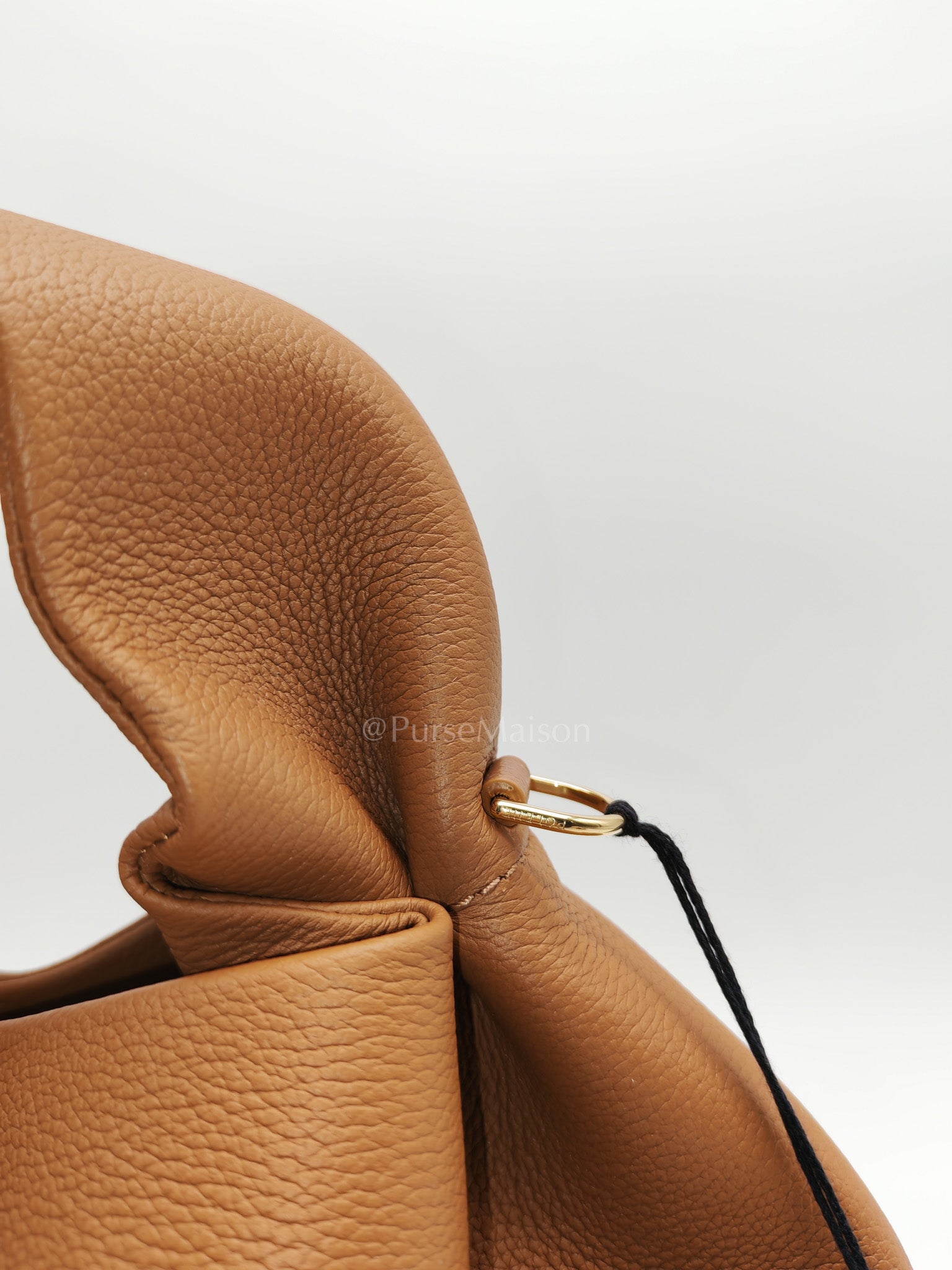 Numero Neuf in Camel Graine Leather