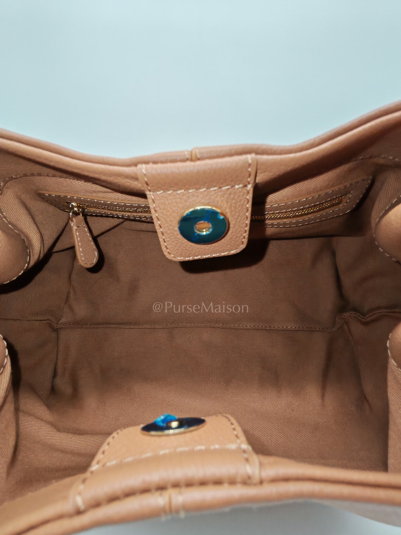 Numero Neuf in Camel Graine Leather