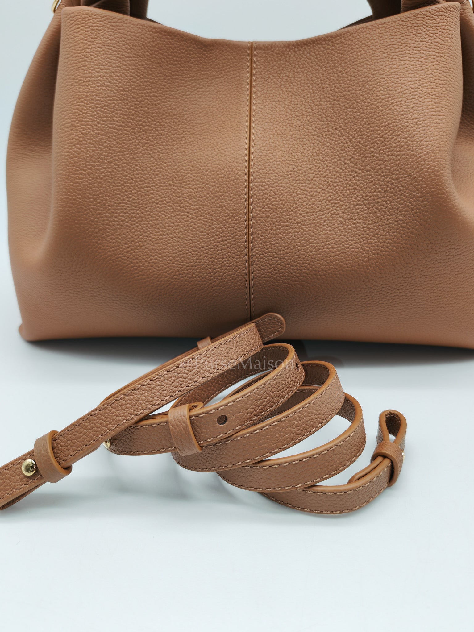 Numero Neuf in Camel Graine Leather