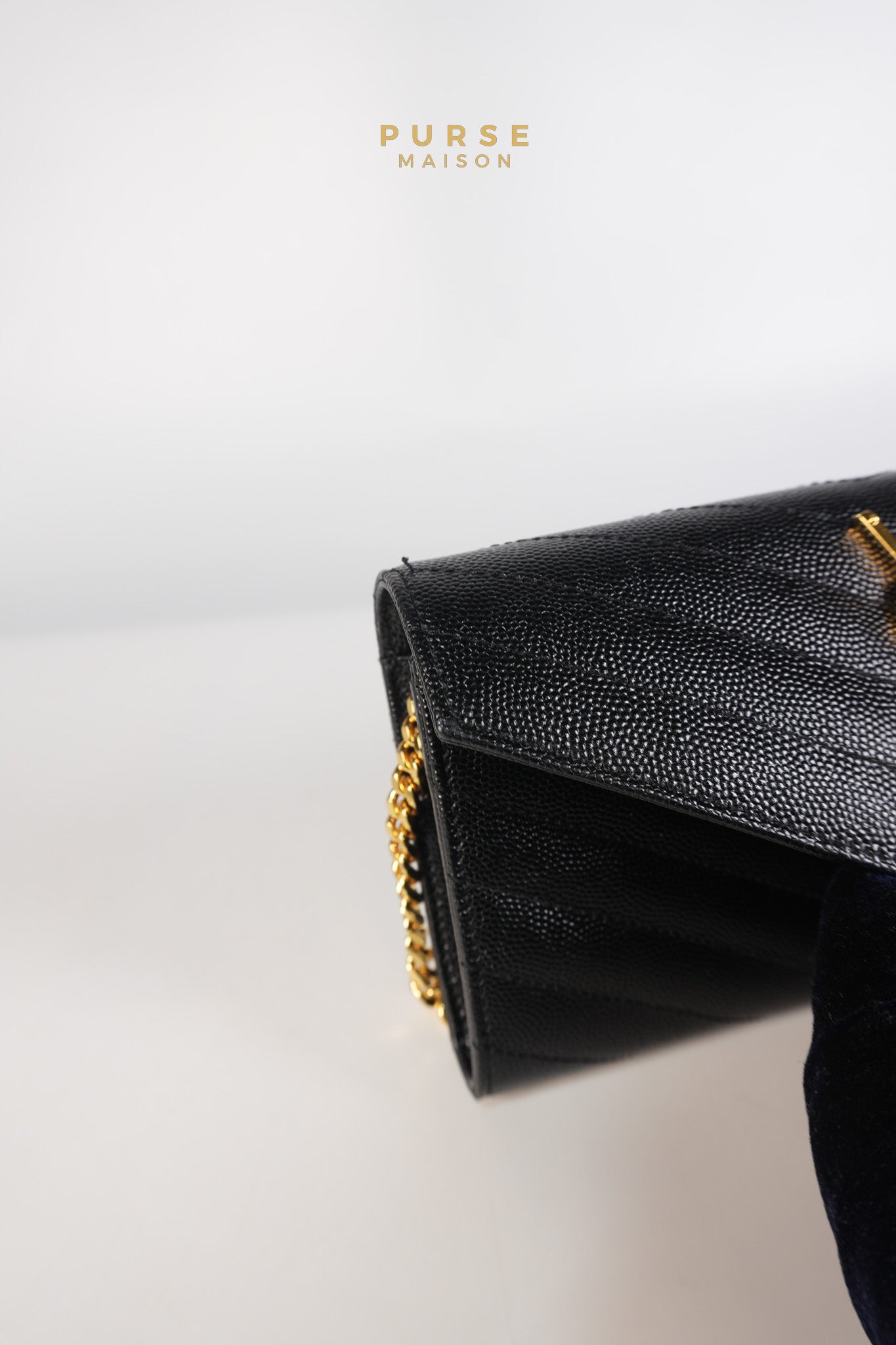 Portefeuille Wallet with Chain in Black Grain De Poudre Leather Gold Hardware | Purse Maison Luxury Bags Shop