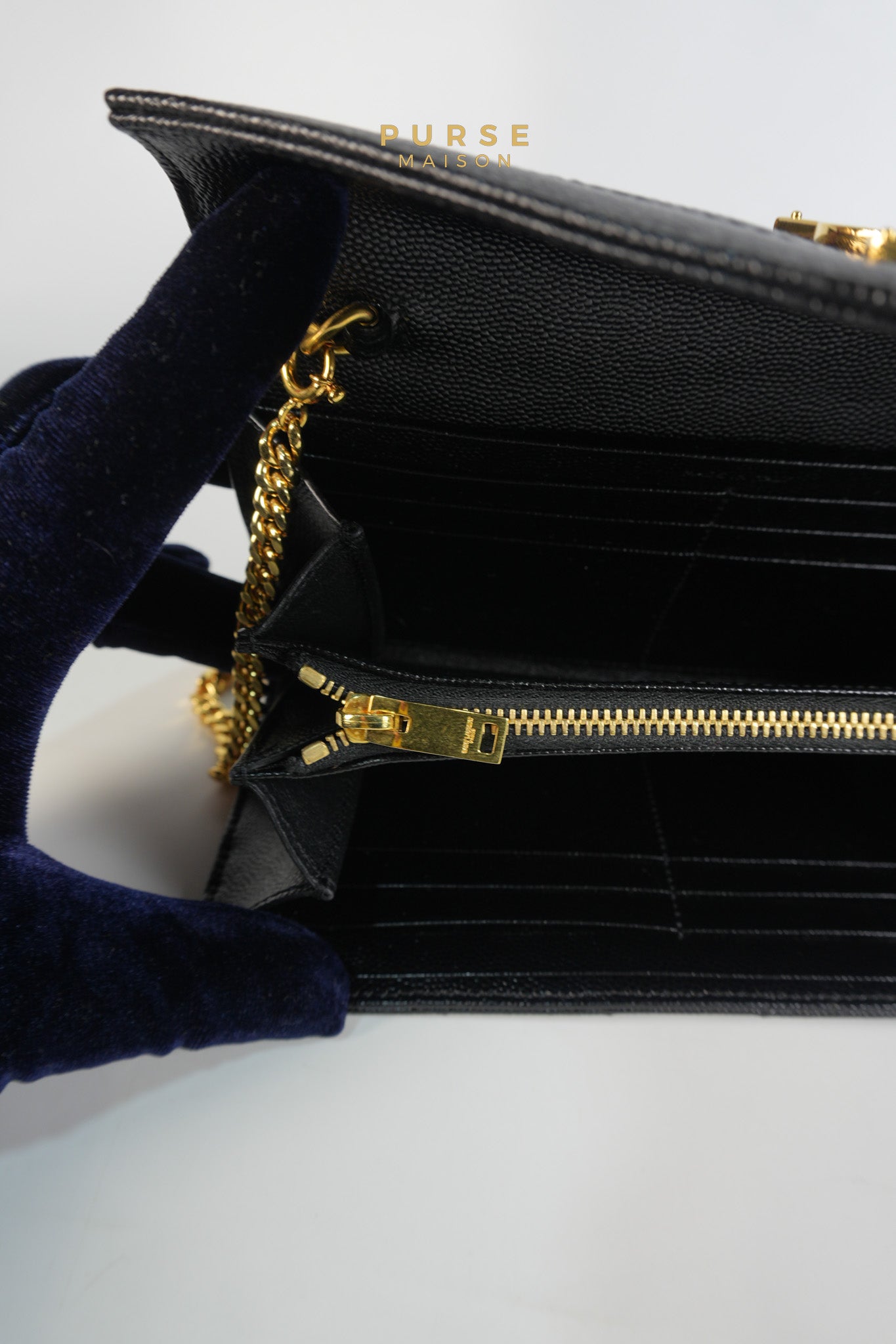 Portefeuille Wallet with Chain in Black Grain De Poudre Leather Gold Hardware | Purse Maison Luxury Bags Shop