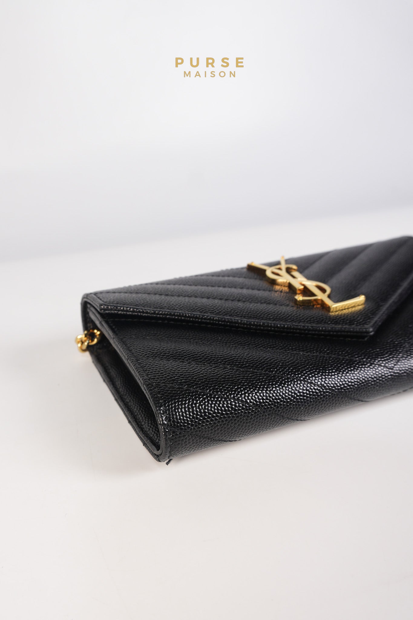 Portefeuille Wallet with Chain in Black Grain De Poudre Leather Gold Hardware | Purse Maison Luxury Bags Shop