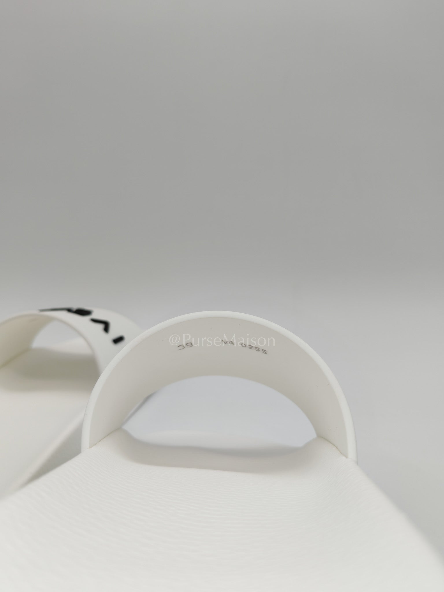 White Rubber Pool Slides 39 EU (25.5 cm)