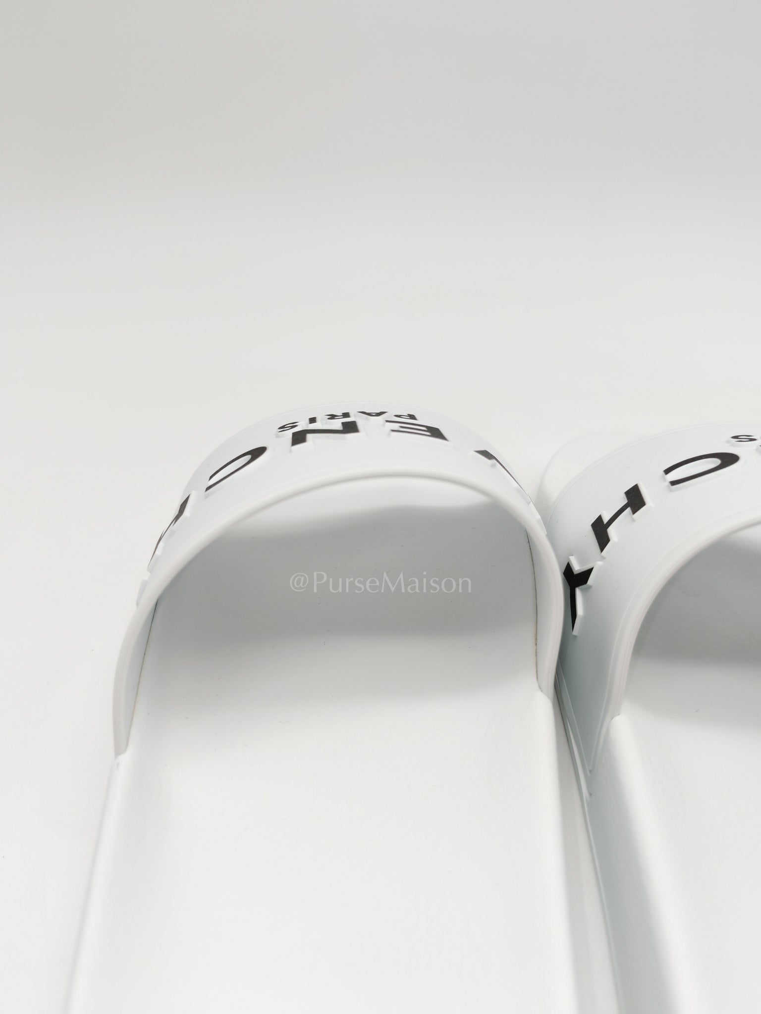 White Rubber Givenchy Pool Slides Size 42 EU (28.5 cm)